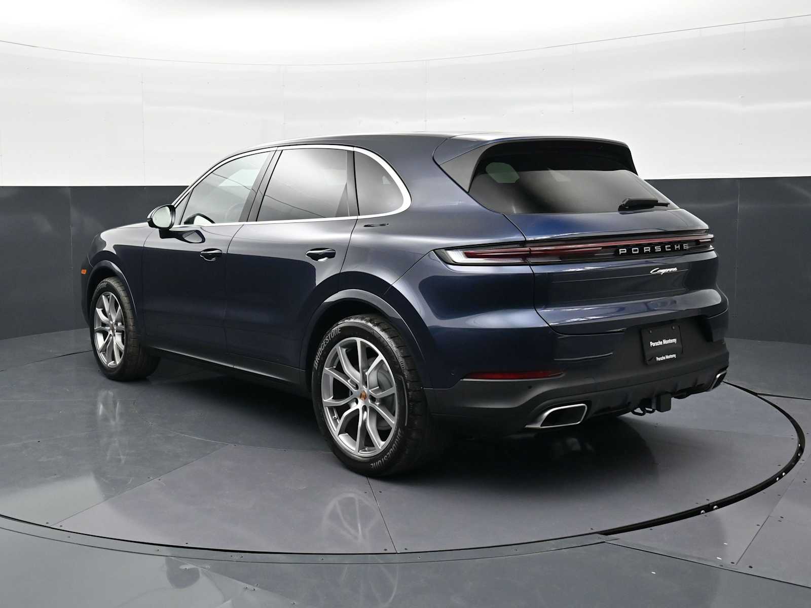 Thumbnail: 2026 Porsche Cayenne - 3