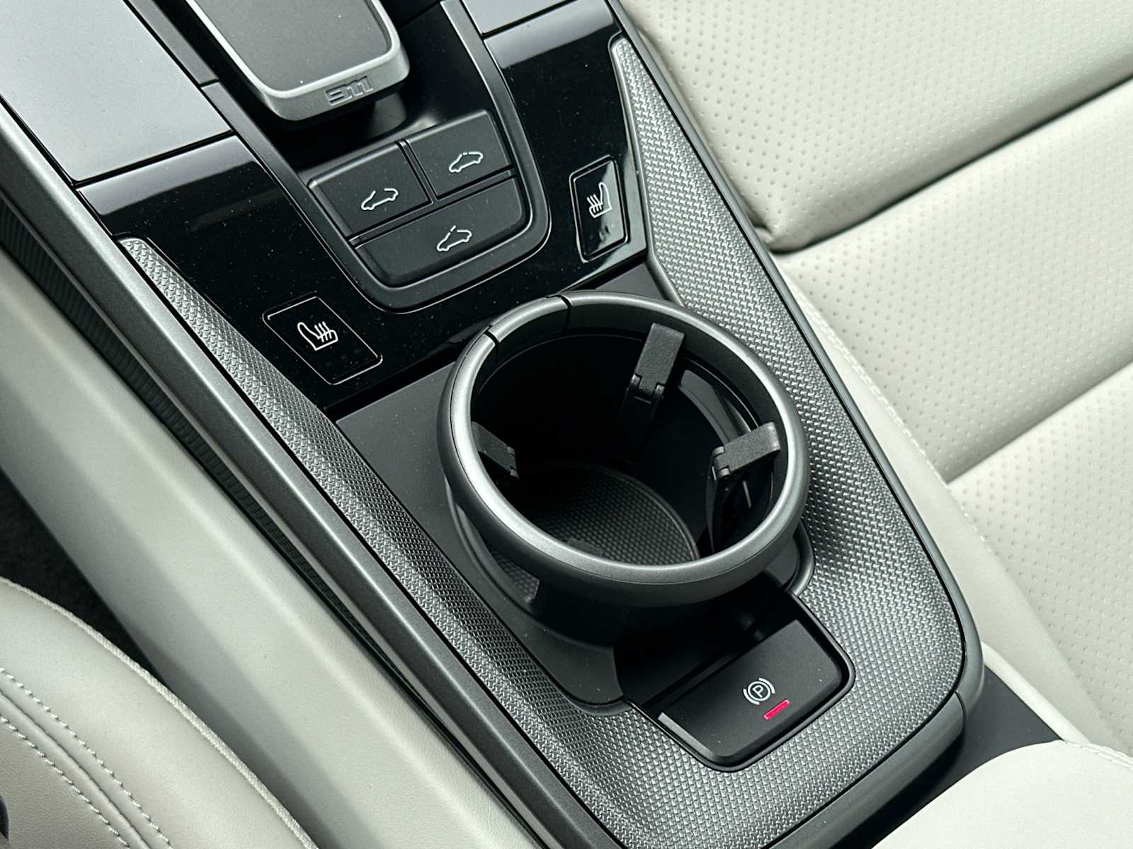 Thumbnail: 2024 Porsche 911 - 21