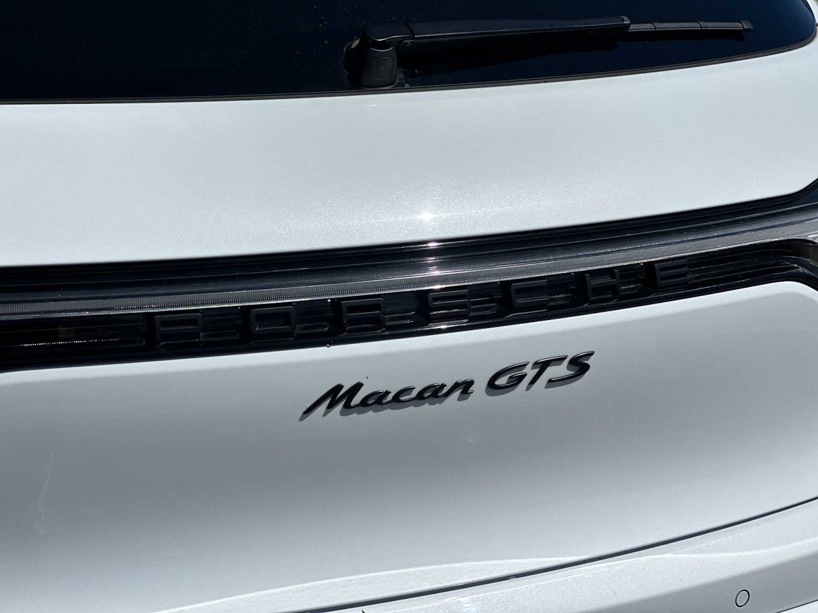 Thumbnail: 2024 Porsche Macan - 26