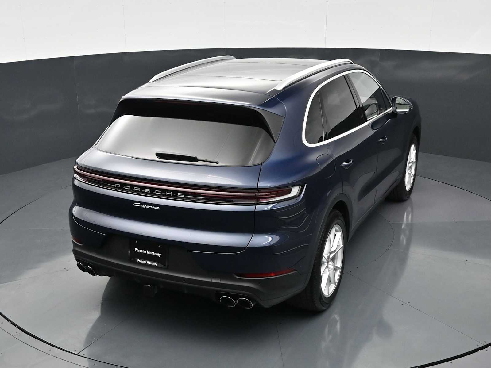 Thumbnail: 2025 Porsche Cayenne - 32