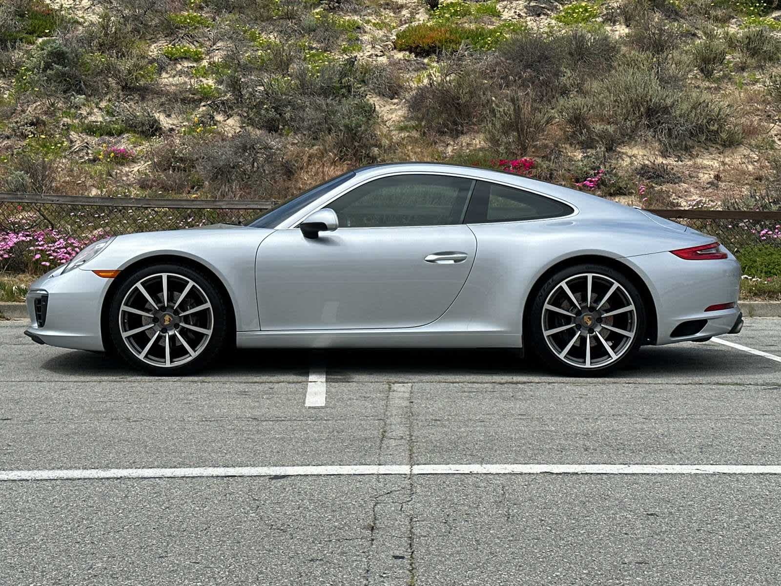 Thumbnail: 2017 Porsche 911 - 5
