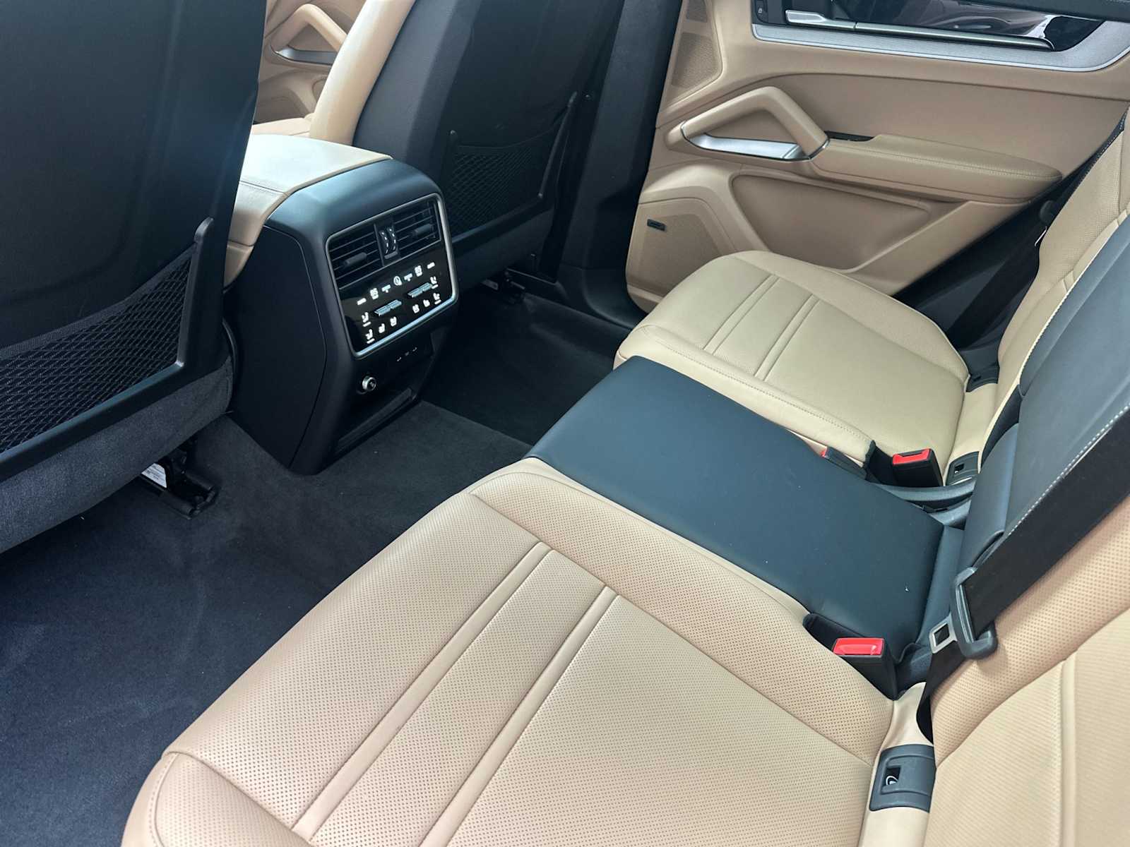 Thumbnail: 2025 Porsche Cayenne - 14