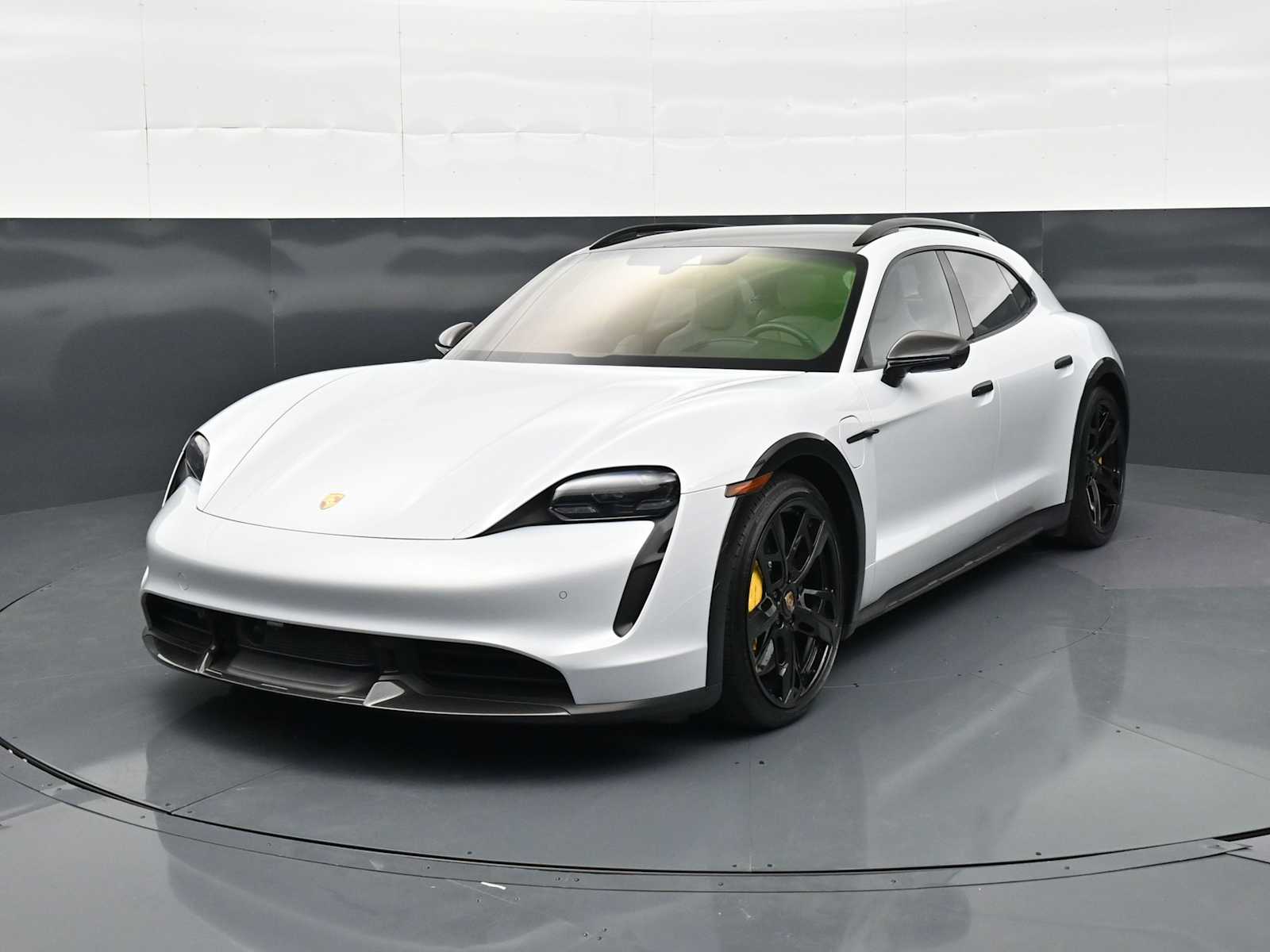 Thumbnail: 2023 Porsche Taycan - 1