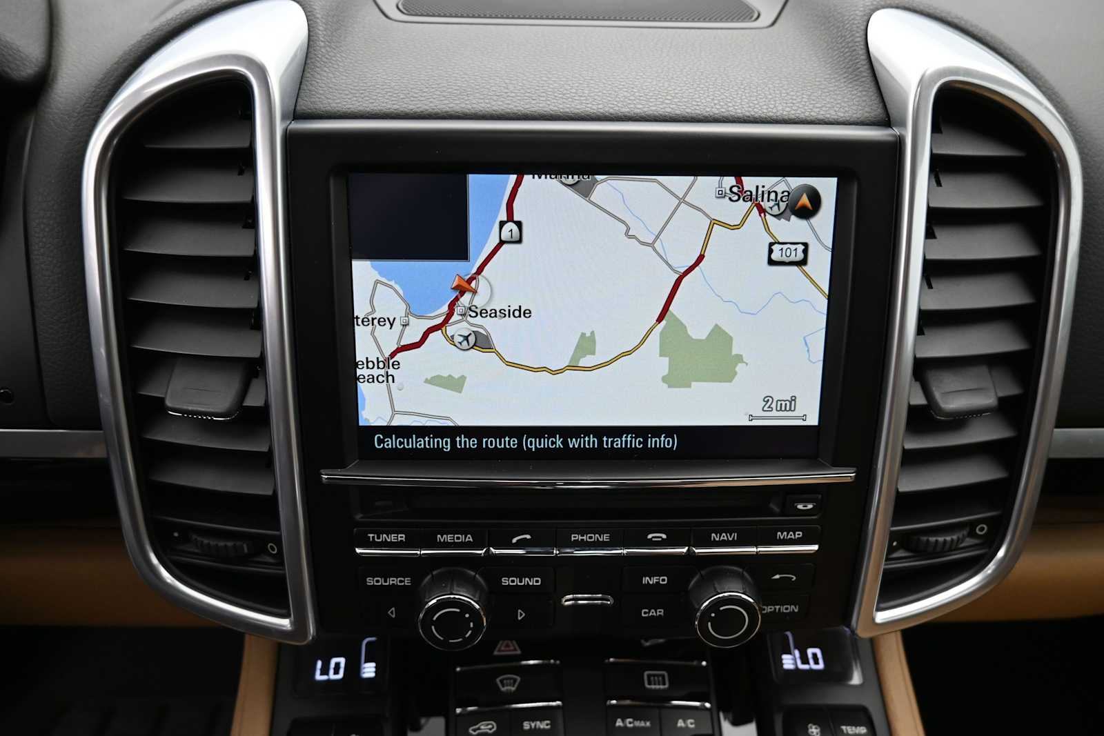 Thumbnail: 2015 Porsche Cayenne - 11