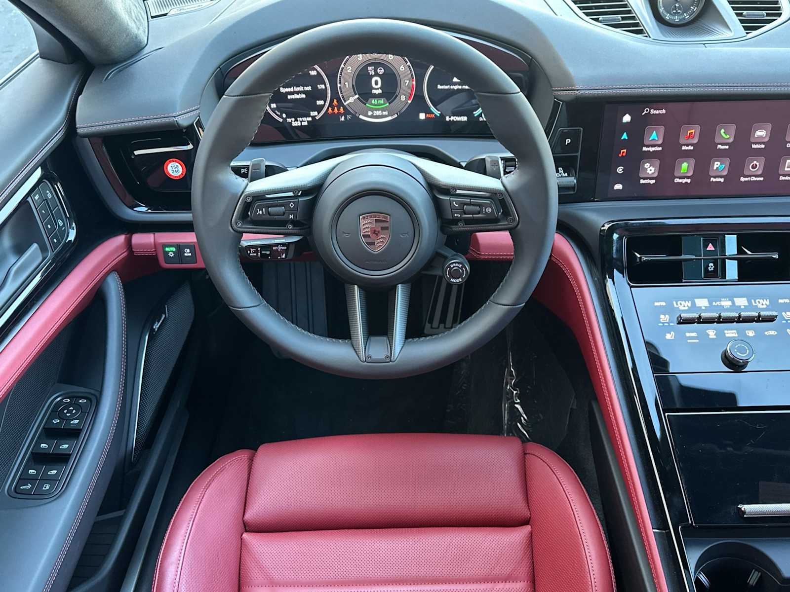 Thumbnail: 2025 Porsche Panamera - 15