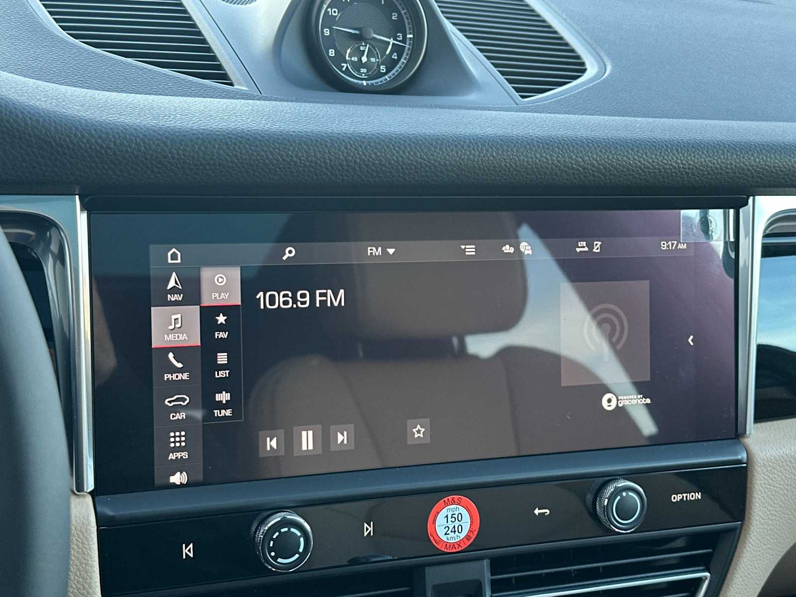 Thumbnail: 2026 Porsche Macan - 19