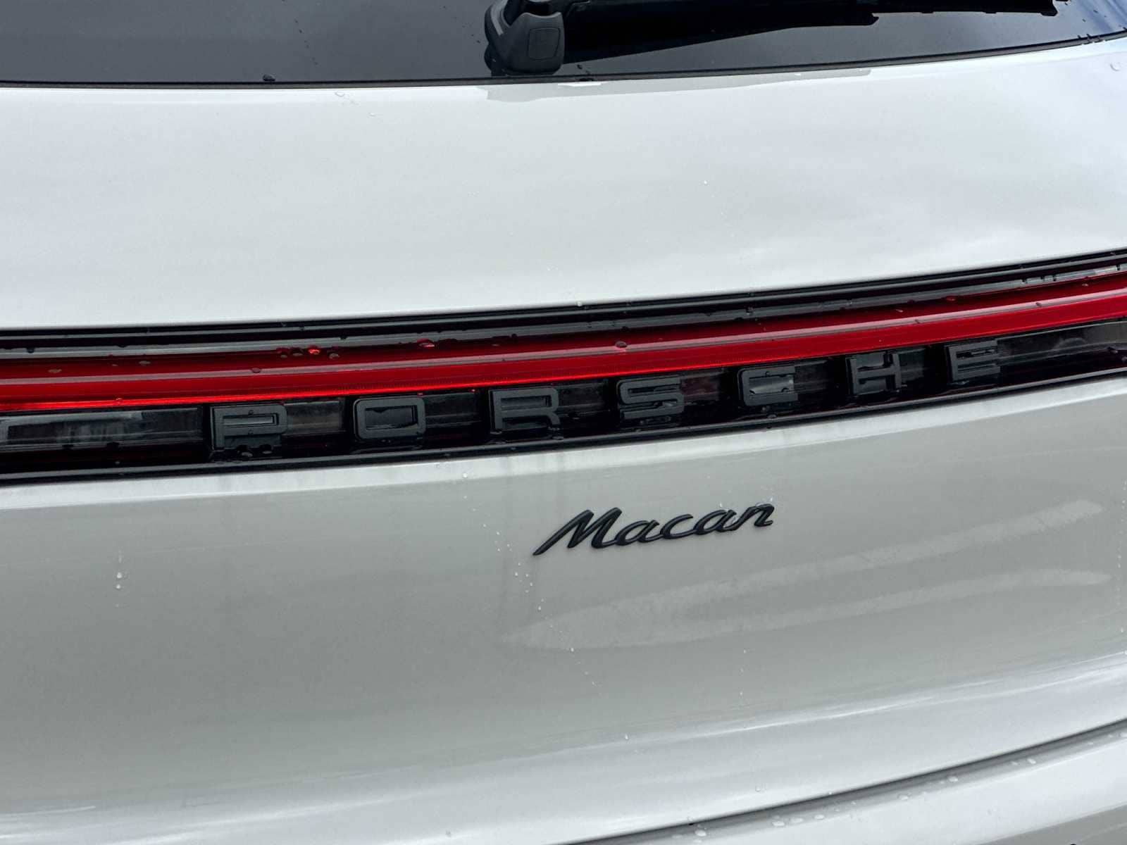 Thumbnail: 2026 Porsche Macan - 25