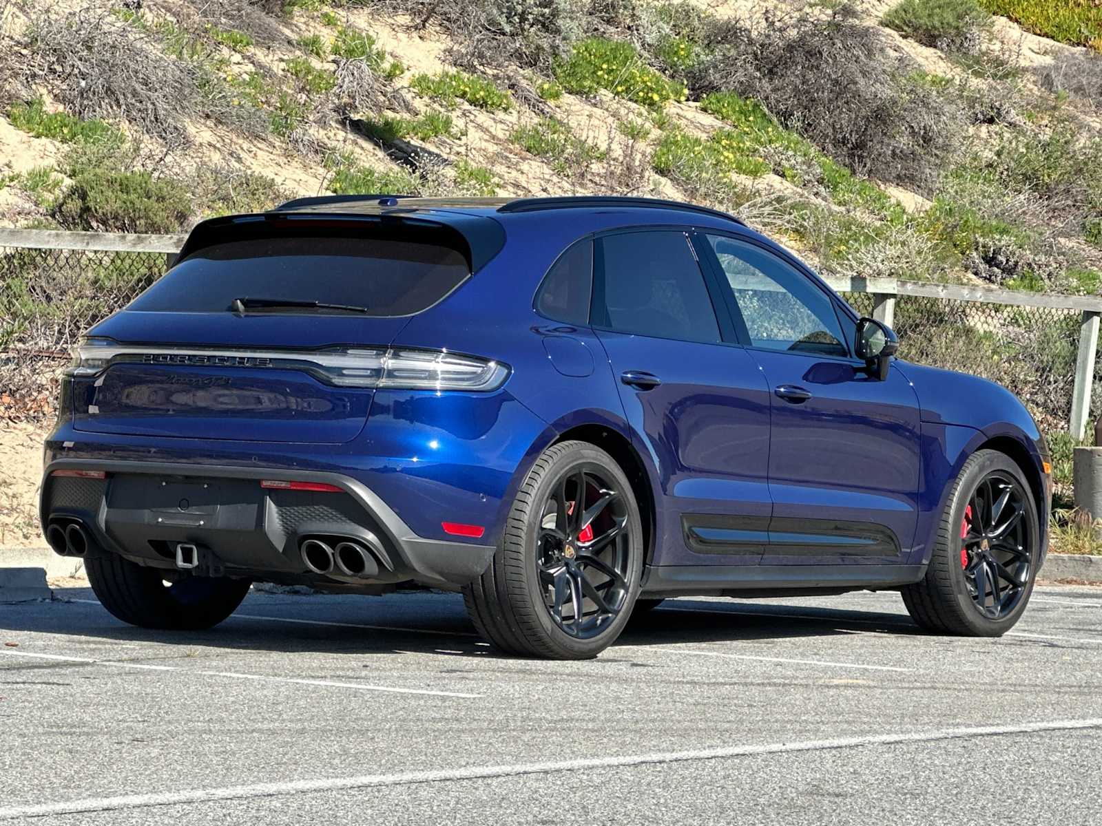 Thumbnail: 2023 Porsche Macan - 7