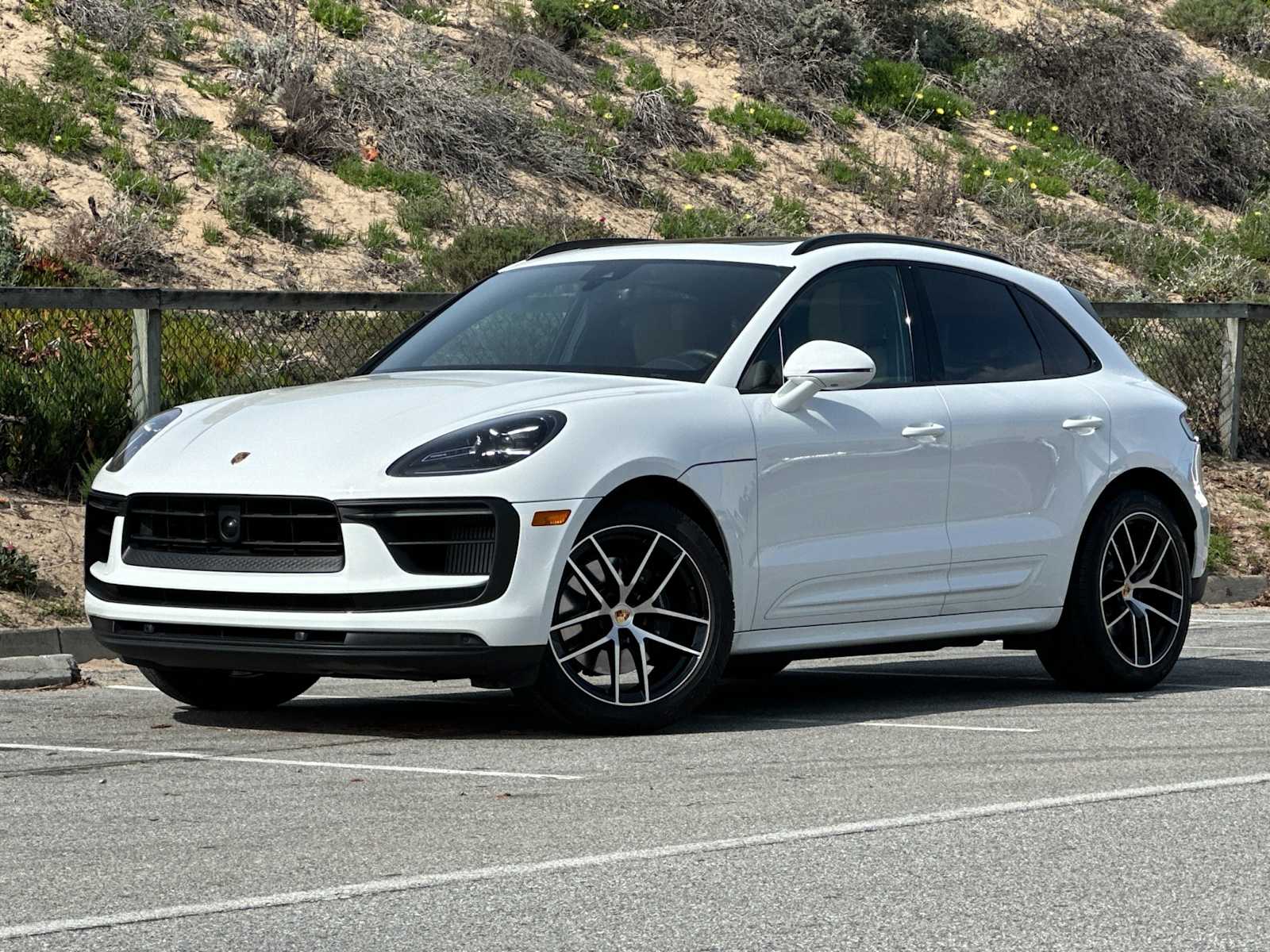 2025 Porsche Macan S