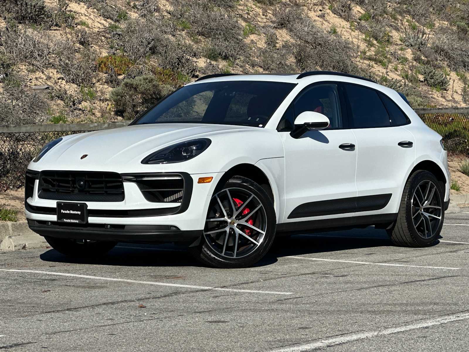 2022 Porsche Macan S