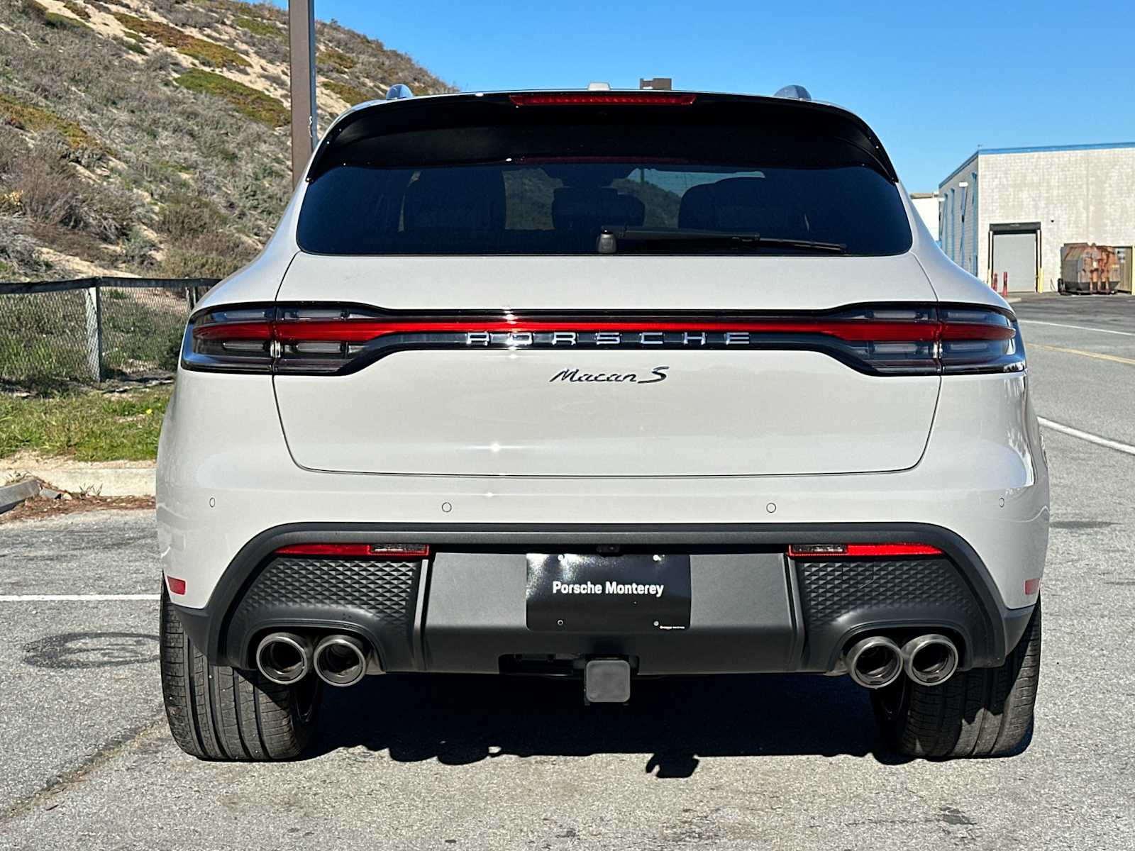 Thumbnail: 2026 Porsche Macan - 8