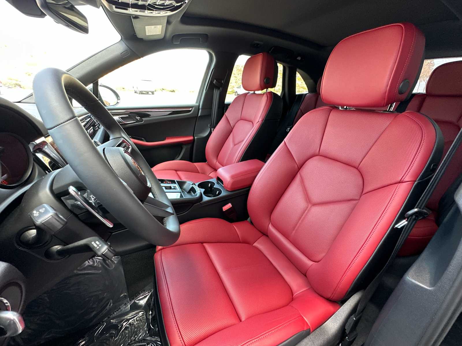 Thumbnail: 2025 Porsche Macan - 5