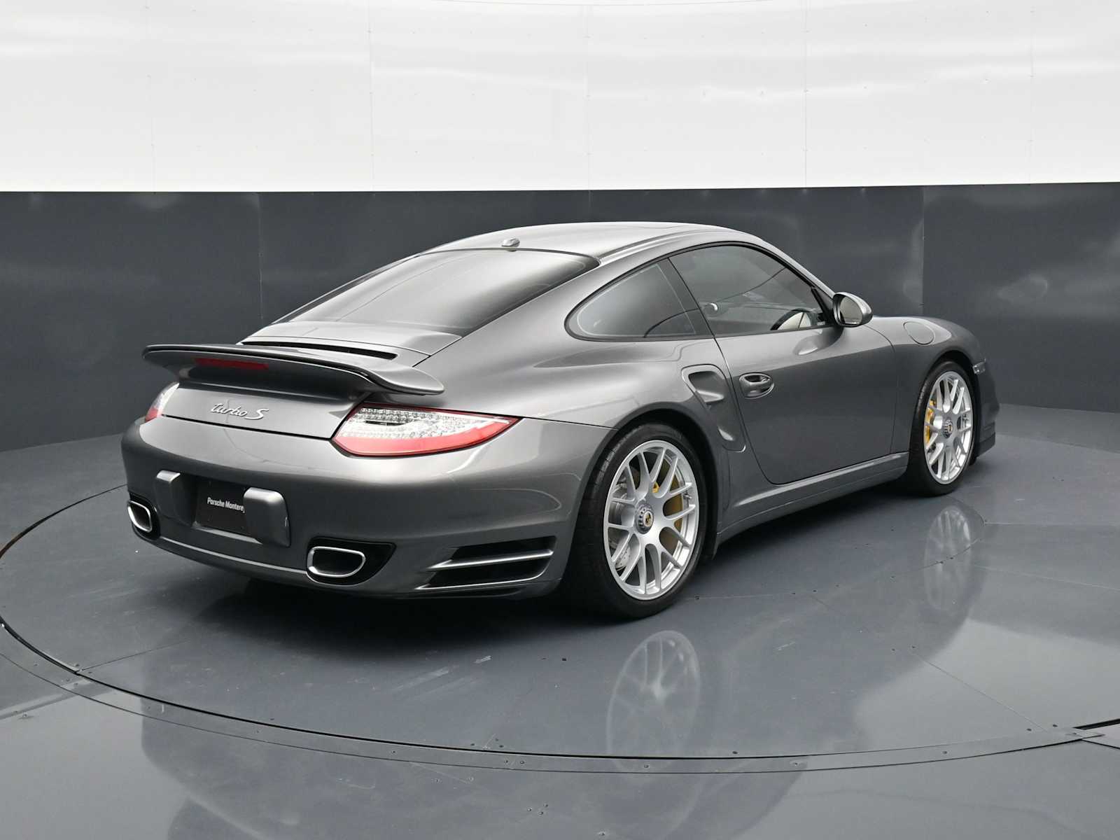 Thumbnail: 2013 Porsche 911 - 27
