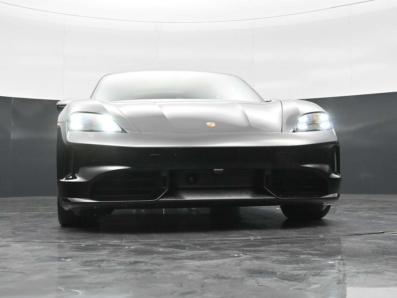 Thumbnail: 2026 Porsche Taycan - 45