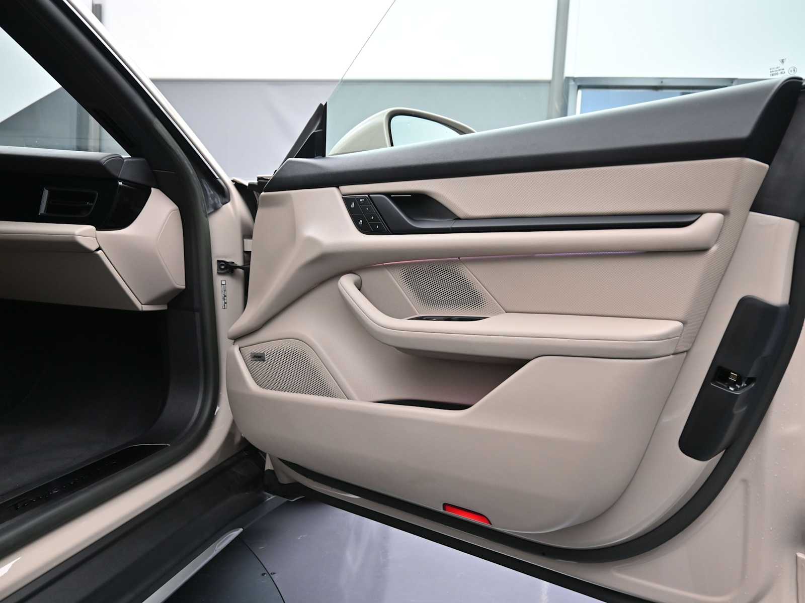 Thumbnail: 2023 Porsche Taycan - 23