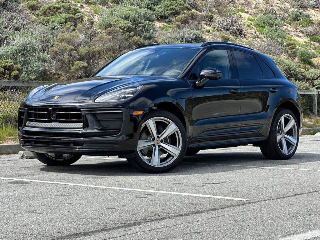 New 2025 Porsche Macan SUV