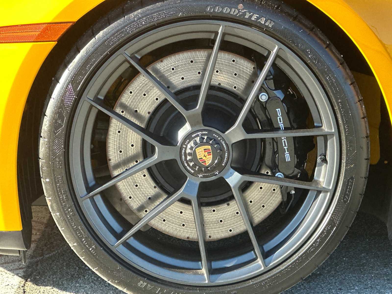 Thumbnail: 2026 Porsche 911 - 27