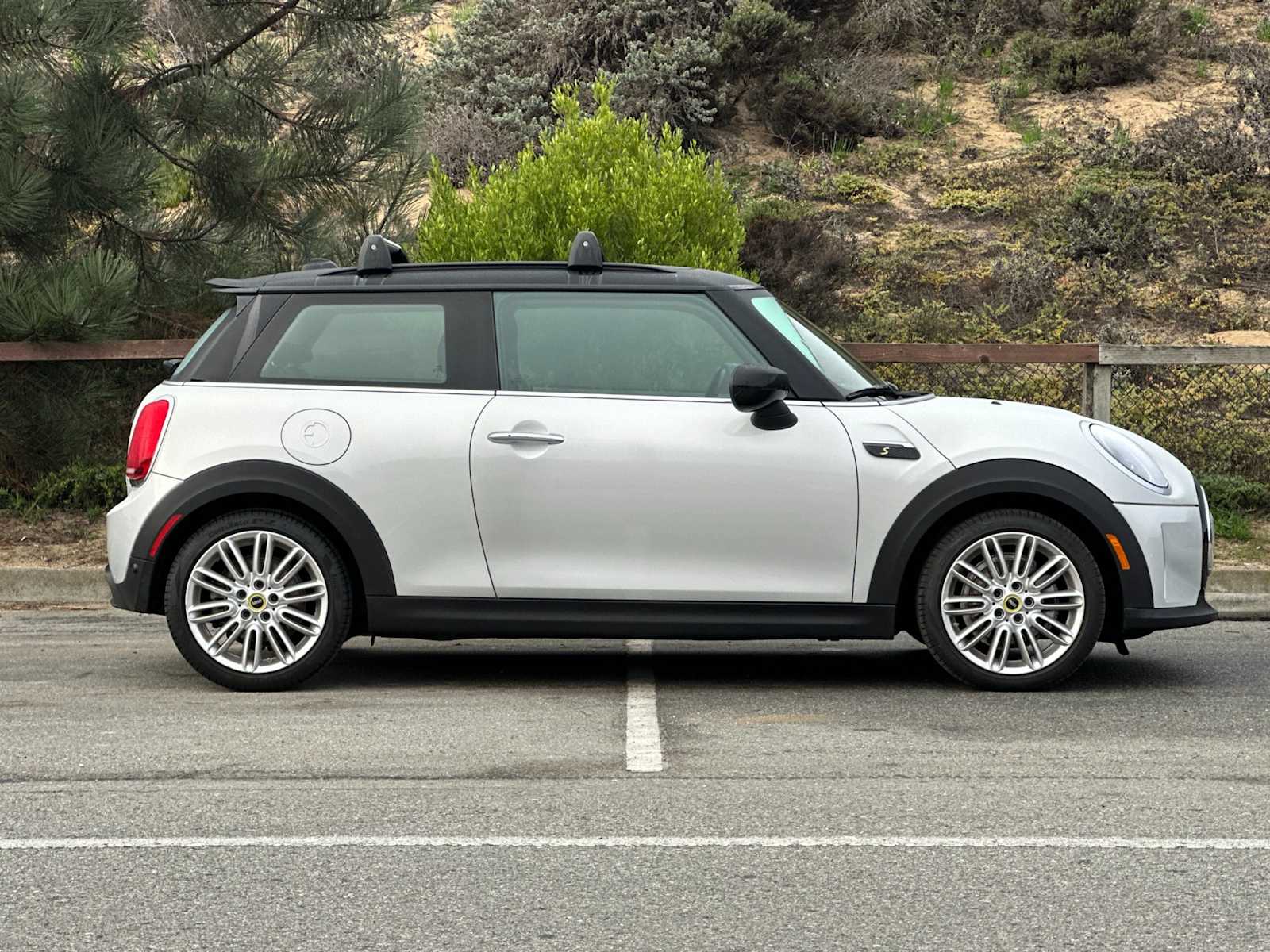 Thumbnail: 2023 MINI Cooper Hardtop - 9