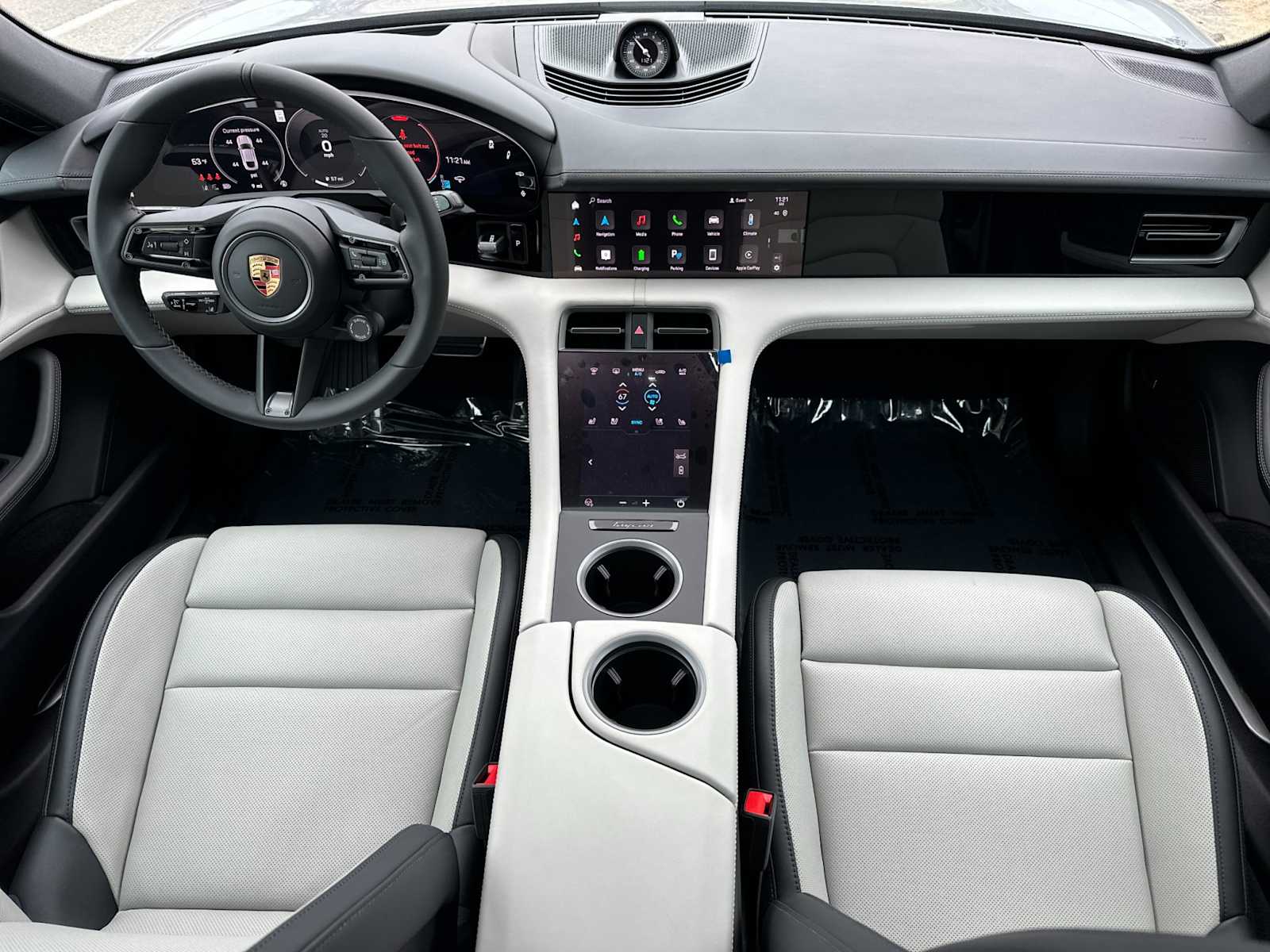 Thumbnail: 2025 Porsche Taycan - 6