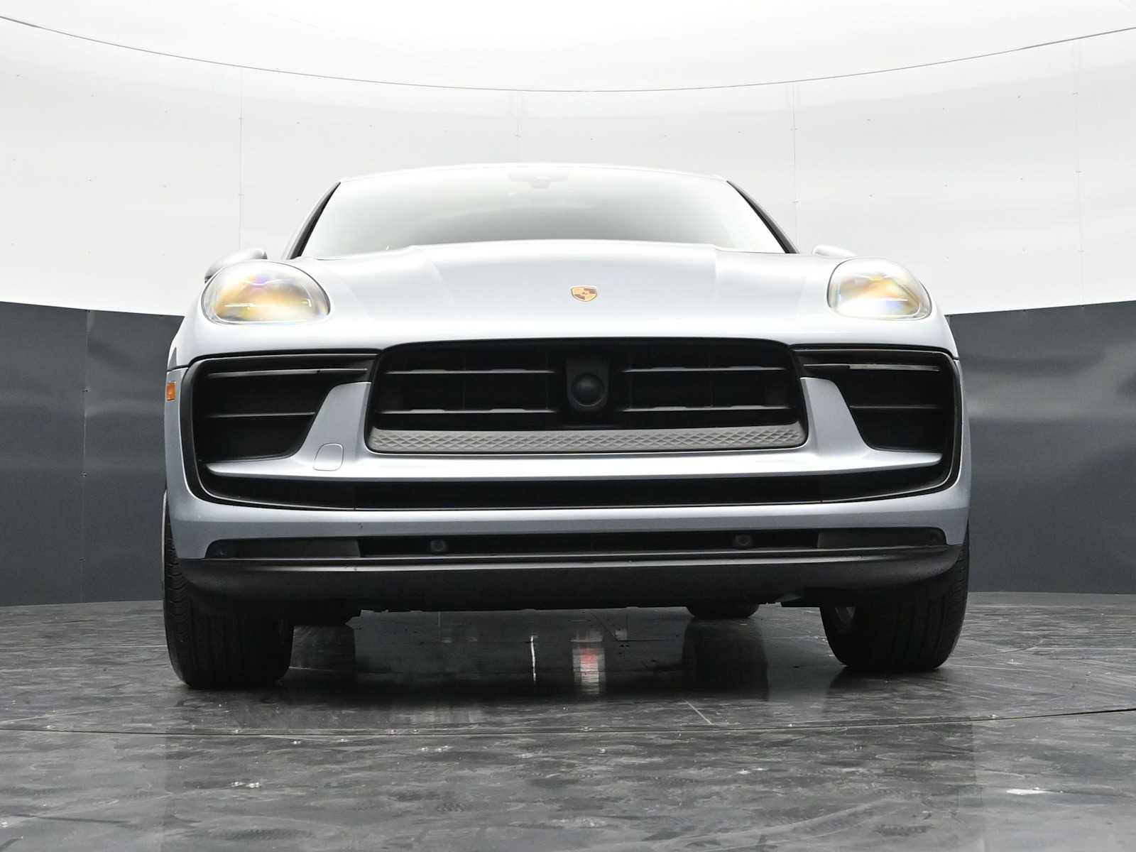 Thumbnail: 2025 Porsche Macan - 43
