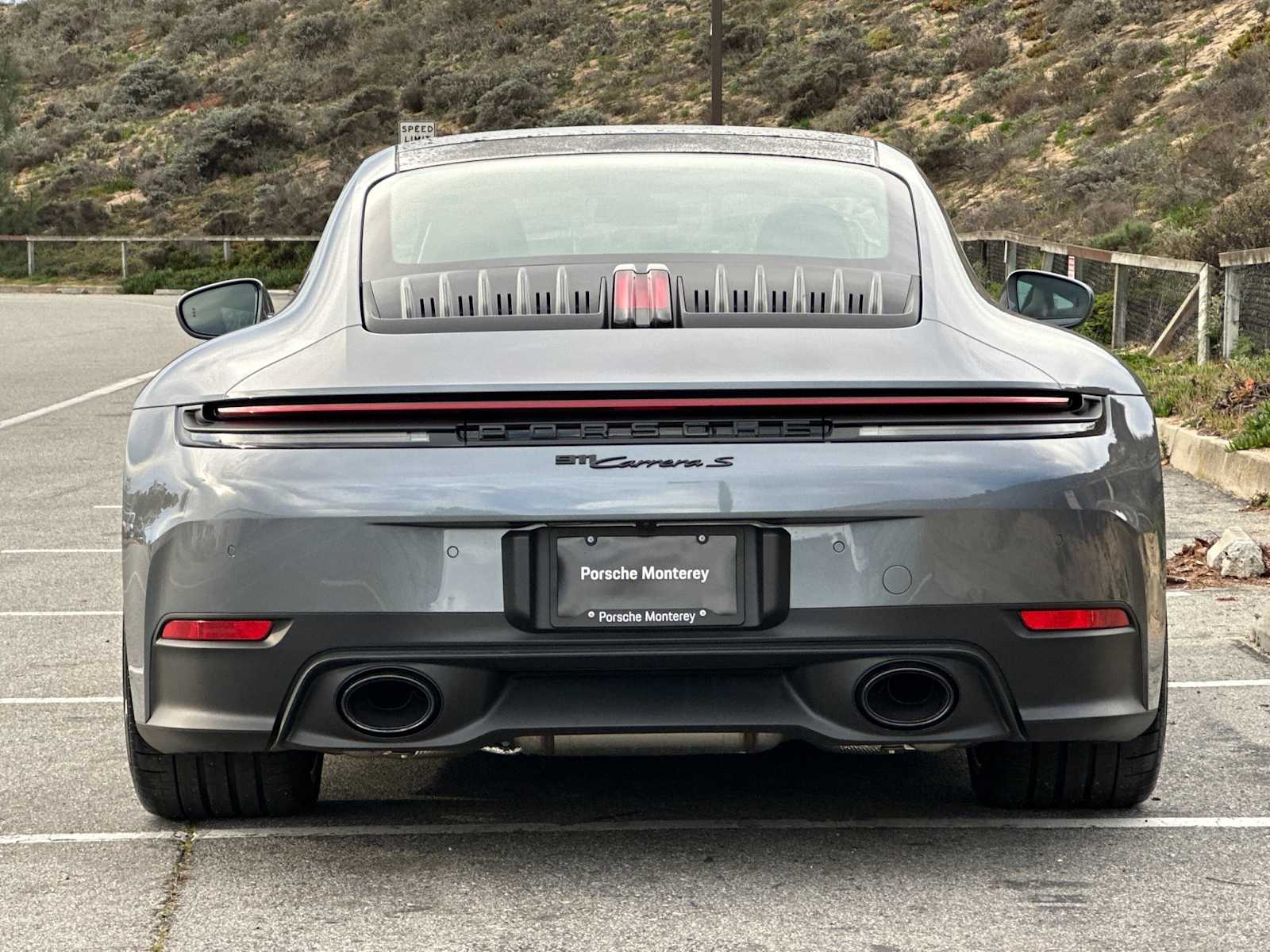 Thumbnail: 2026 Porsche 911 - 8
