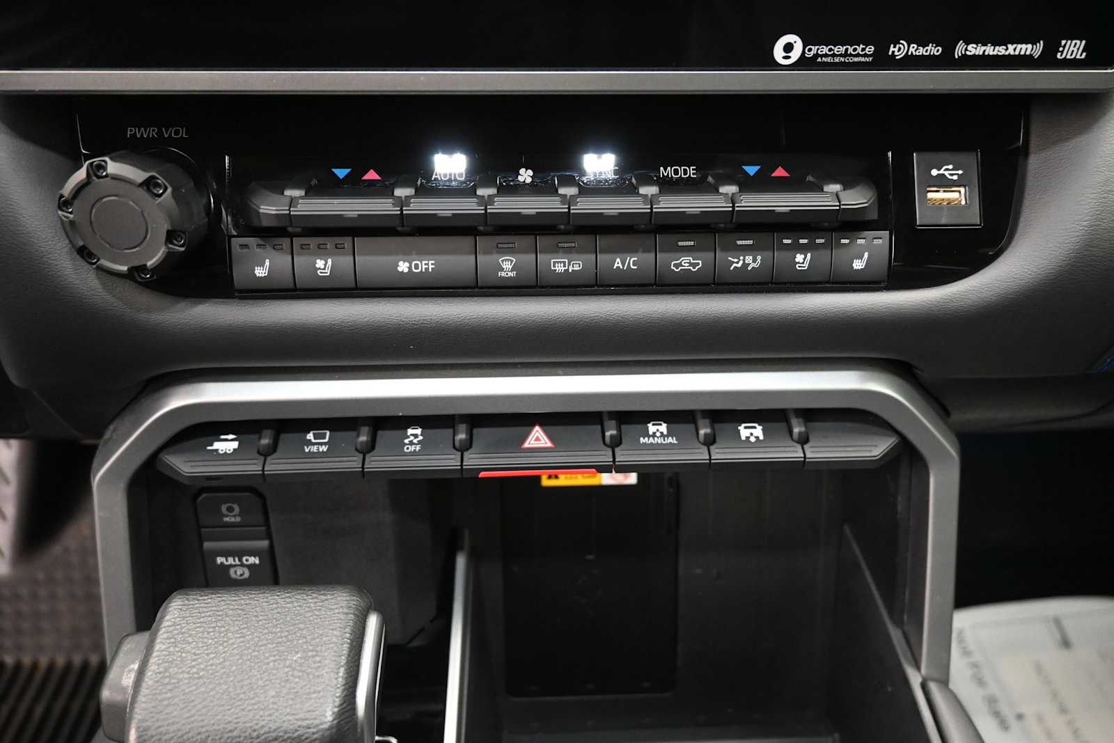 Thumbnail: 2024 Toyota Tundra - 14