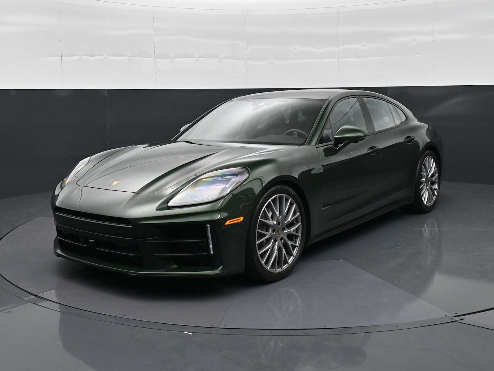 2026 Porsche Panamera Base
