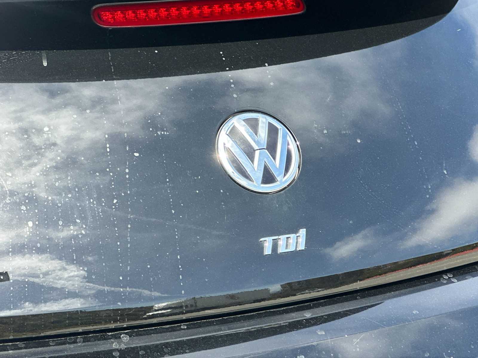 2013 Volkswagen Beetle  13