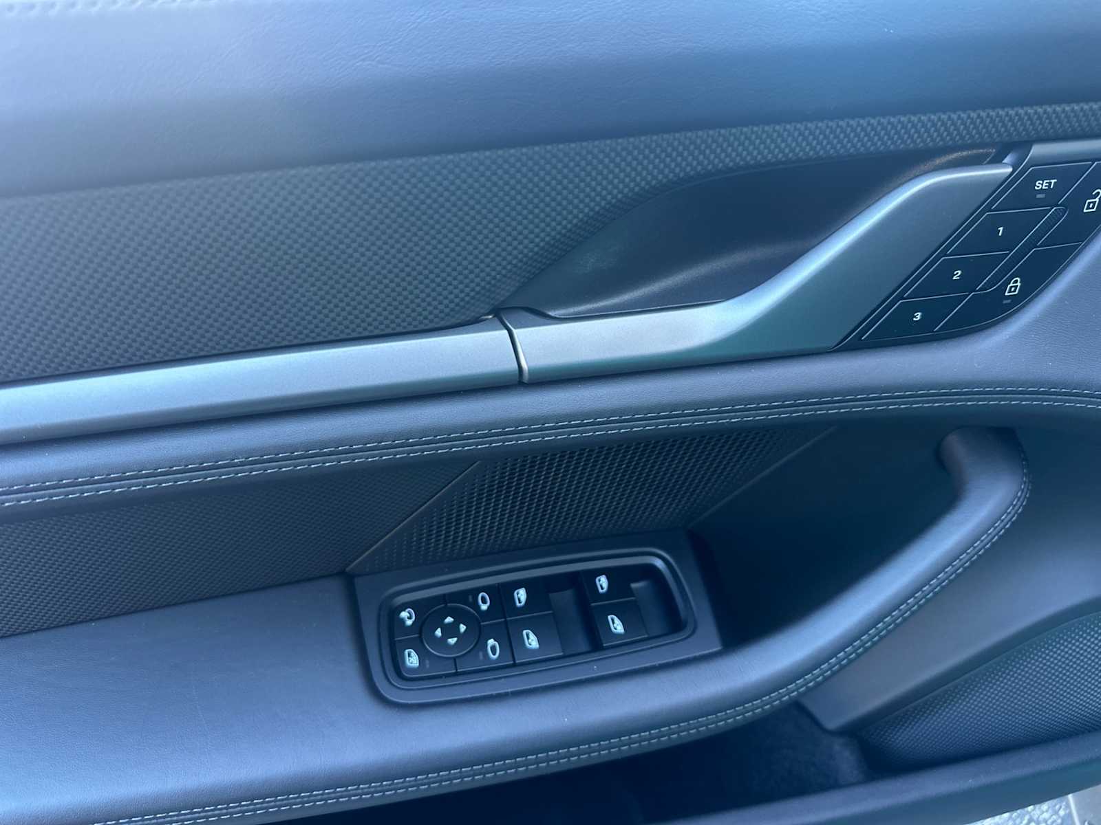 Thumbnail: 2024 Porsche Taycan - 12