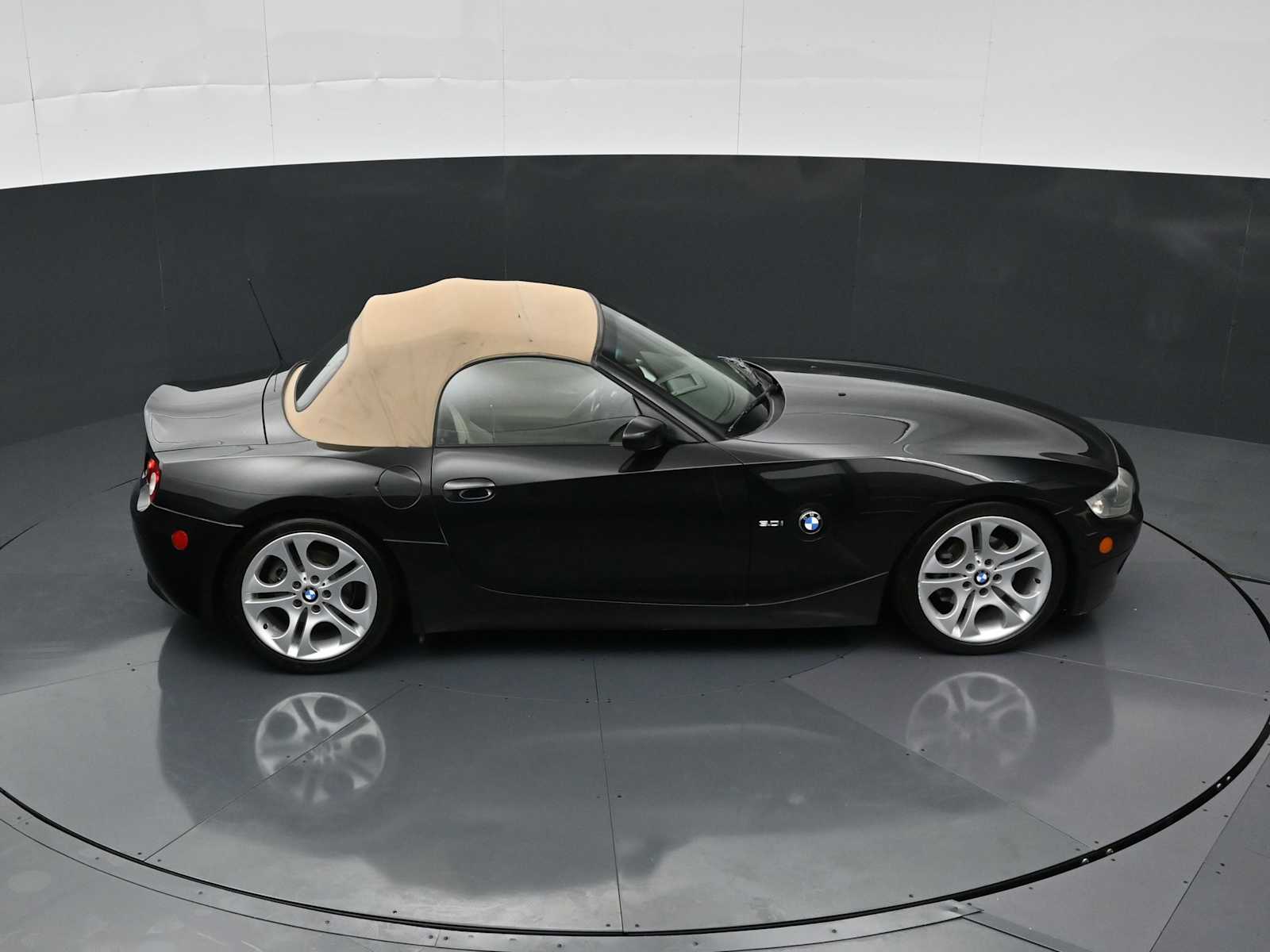 Thumbnail: 2005 BMW Z4 - 25