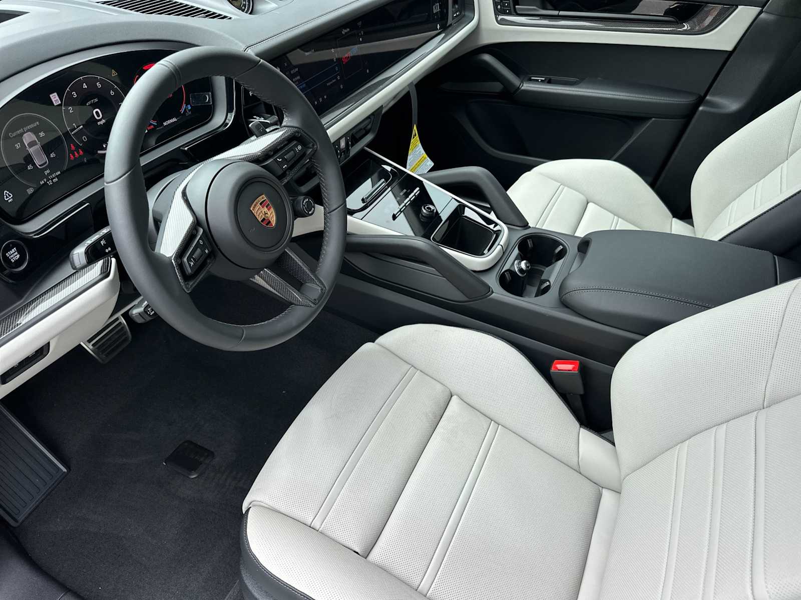 Thumbnail: 2025 Porsche Cayenne - 4
