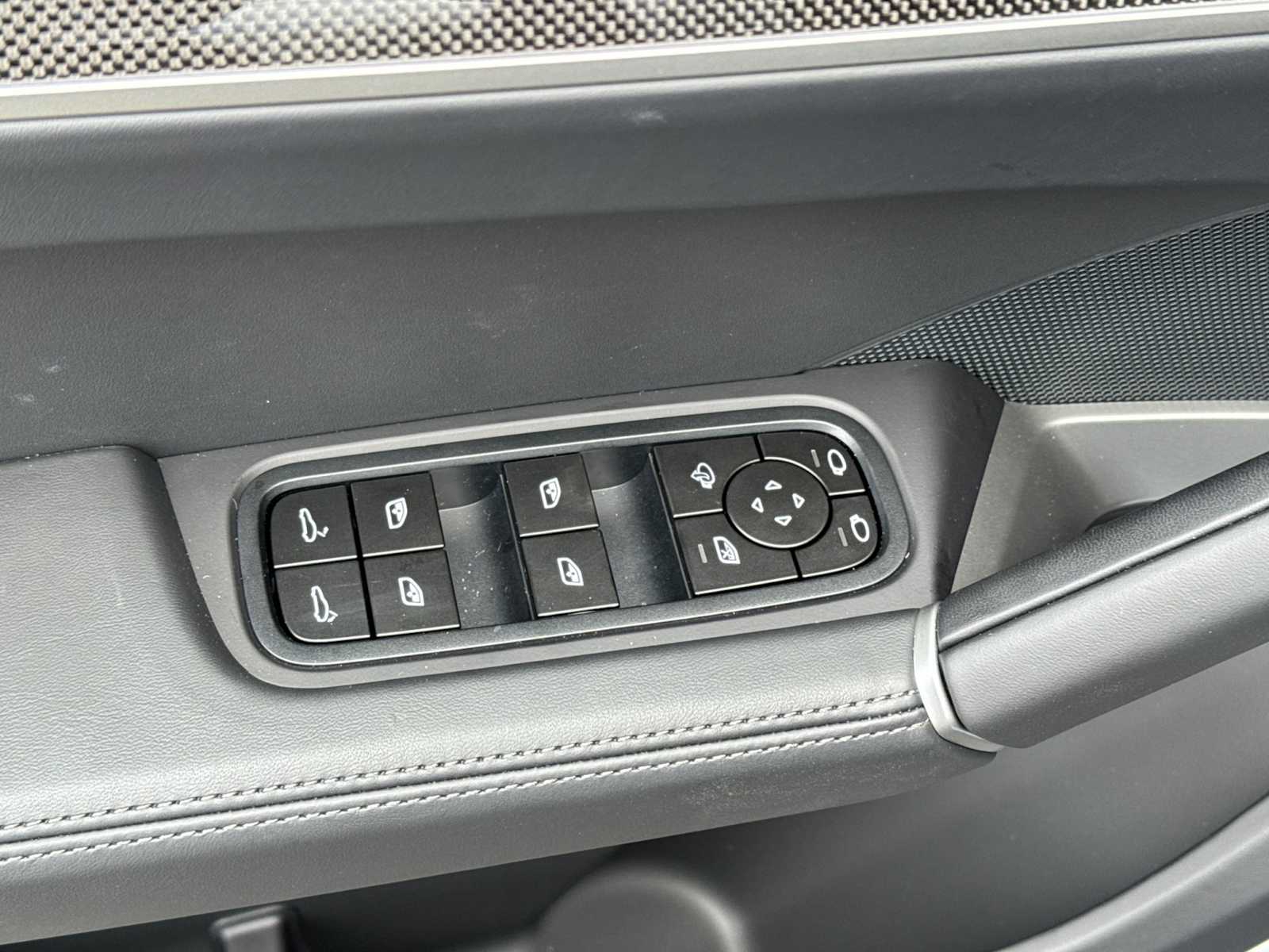 Thumbnail: 2026 Porsche  - 13