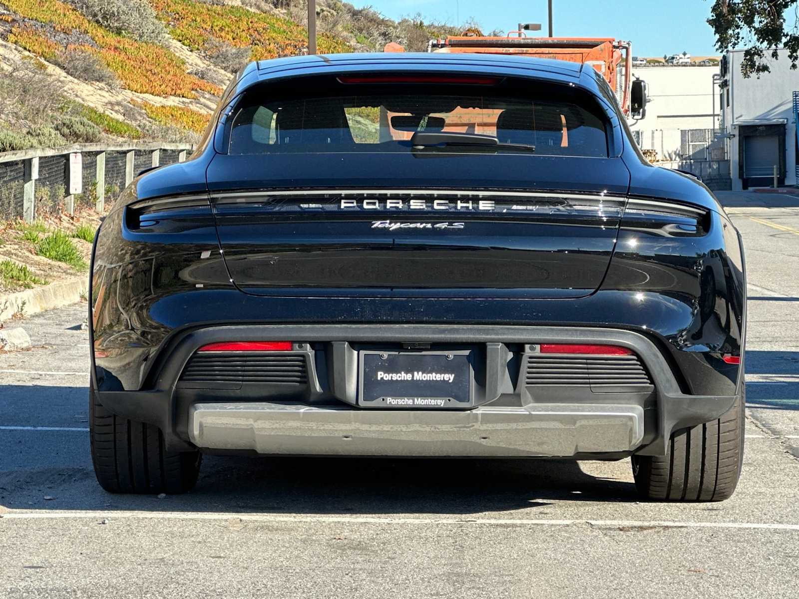 Thumbnail: 2025 Porsche Taycan - 8