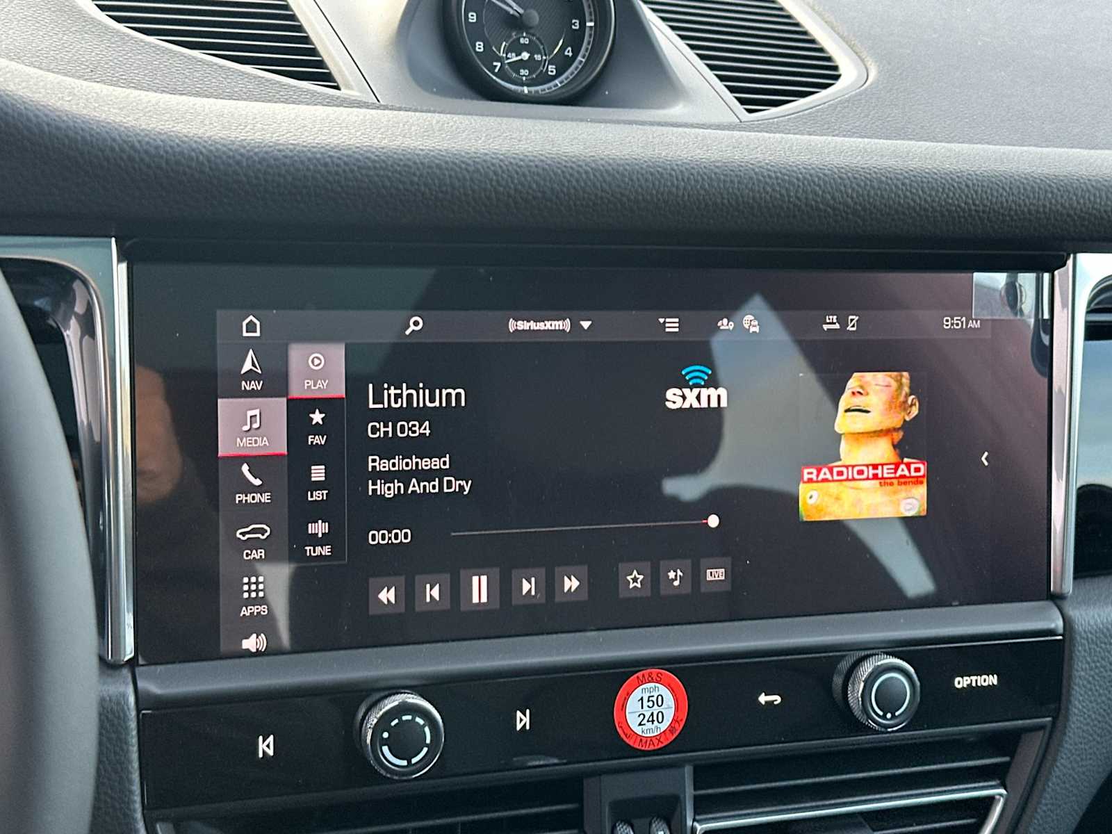 Thumbnail: 2026 Porsche Macan - 19