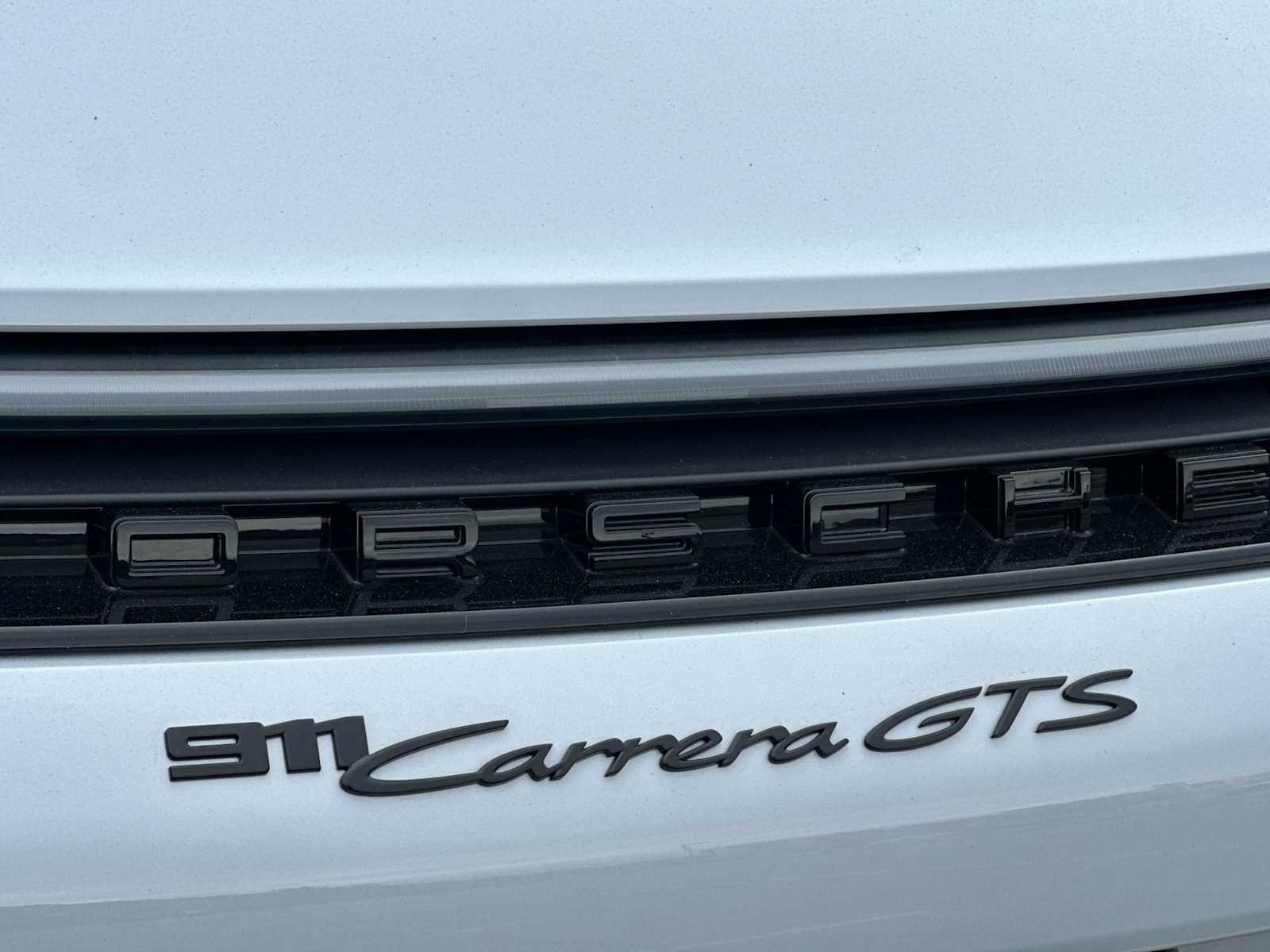 Thumbnail: 2026 Porsche 911 - 14