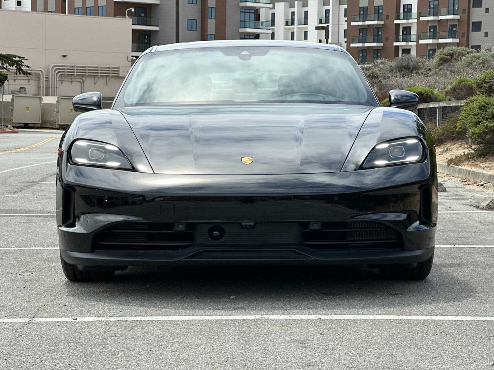 Thumbnail: 2025 Porsche Taycan - 11