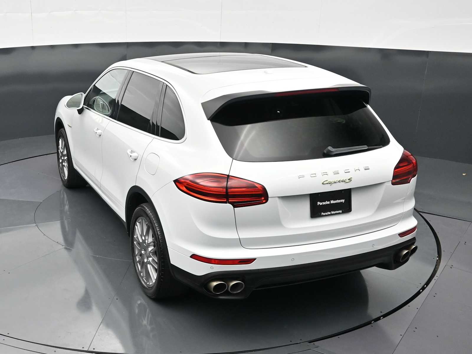 Thumbnail: 2015 Porsche Cayenne - 29