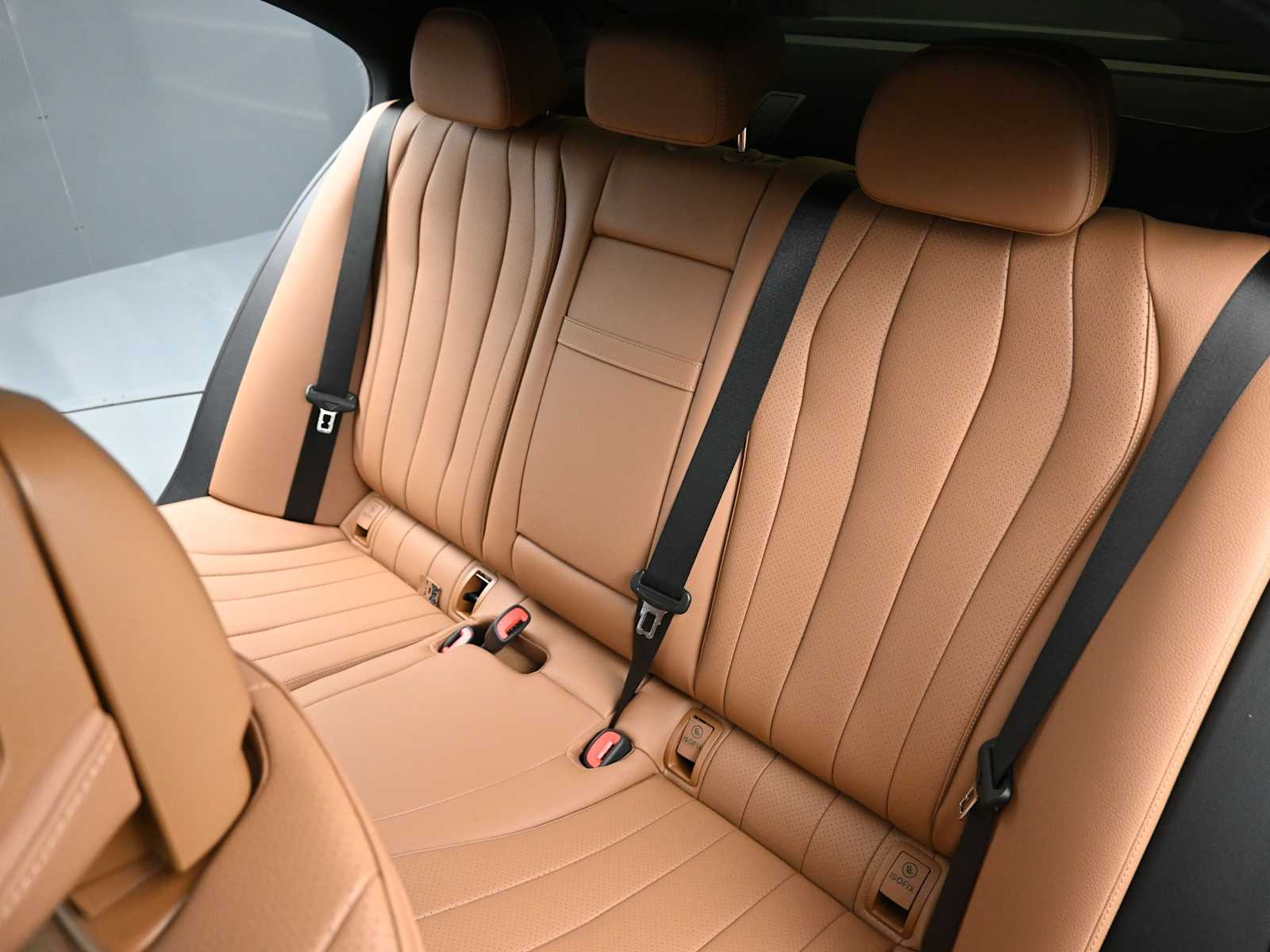 Thumbnail: 2025 Mercedes-Benz E-Class - 18