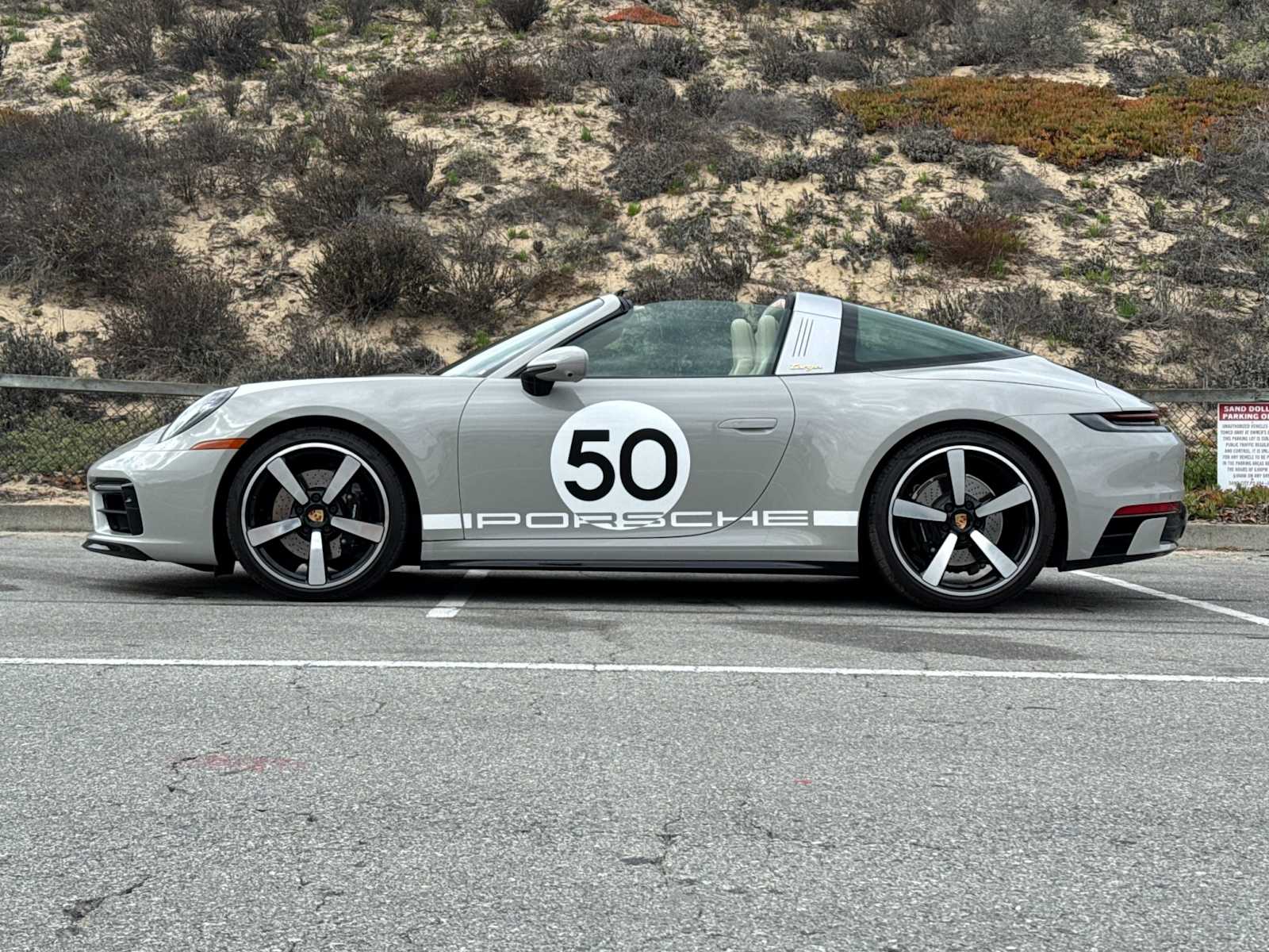 2021 Porsche 911 4S photo 2
