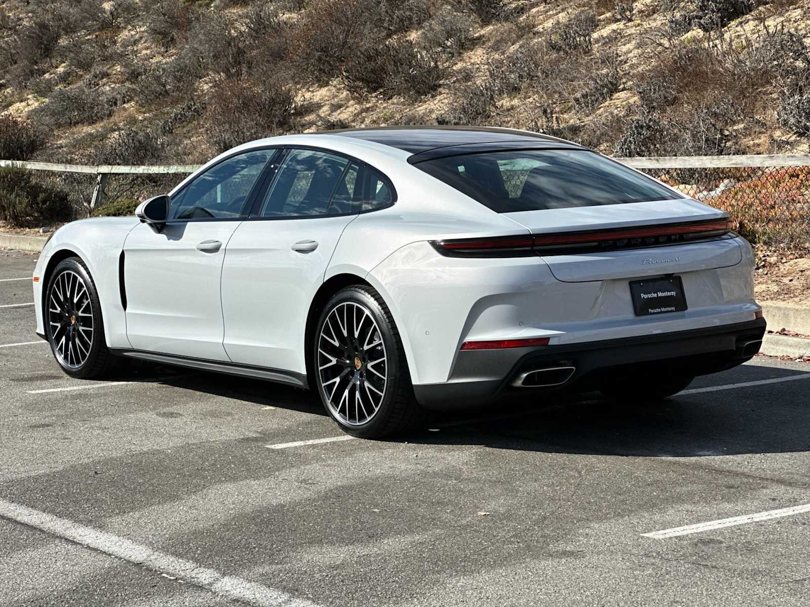 Thumbnail: 2025 Porsche Panamera - 3