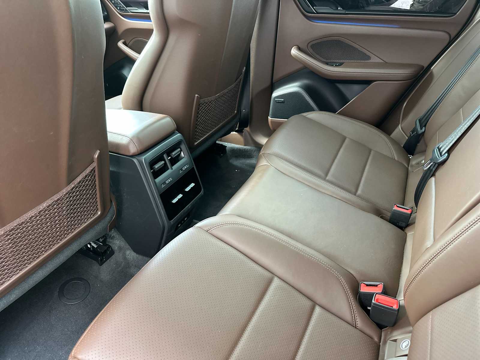 Thumbnail: 2025 Porsche Macan - 14