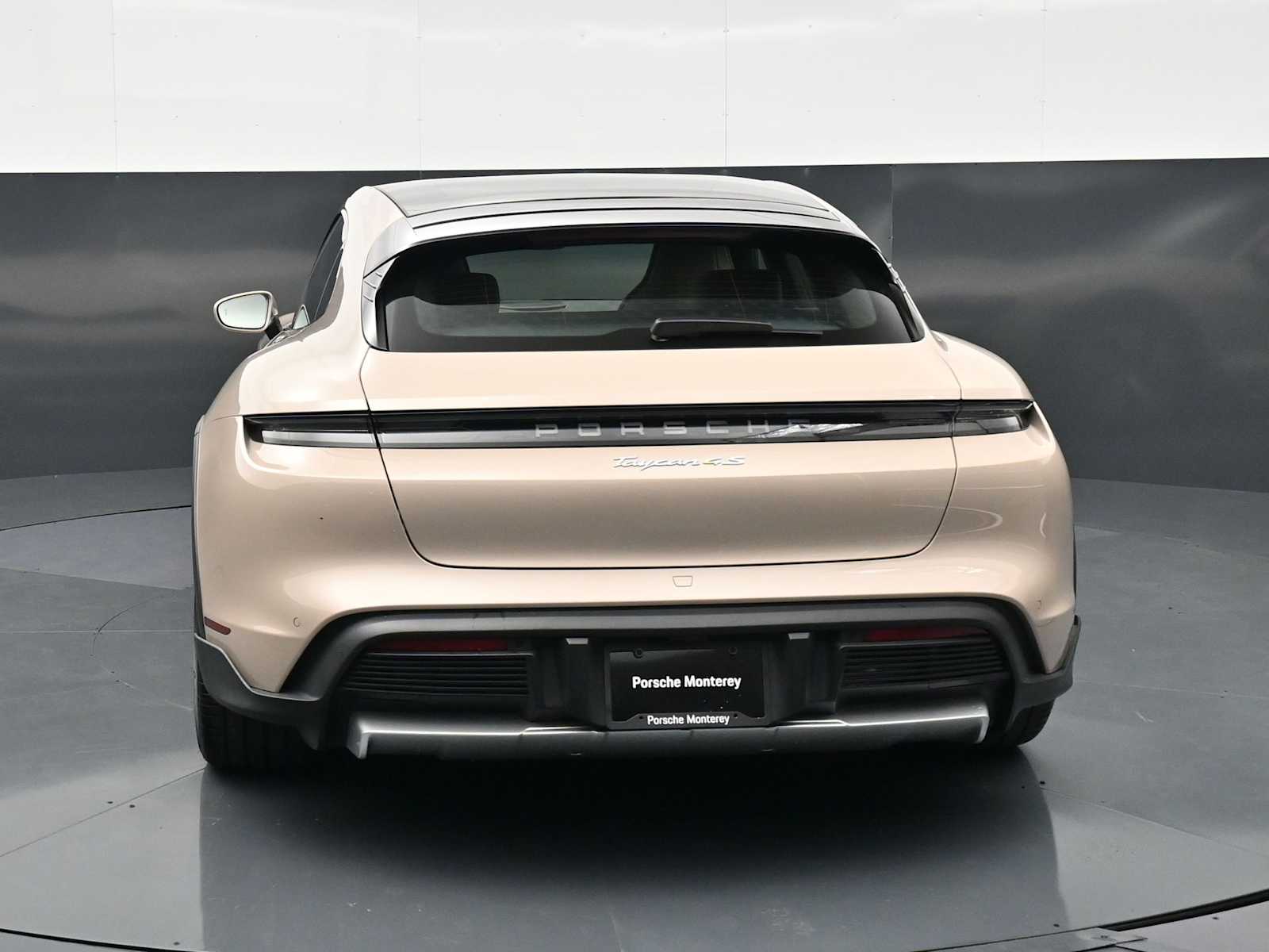 Thumbnail: 2023 Porsche Taycan - 30