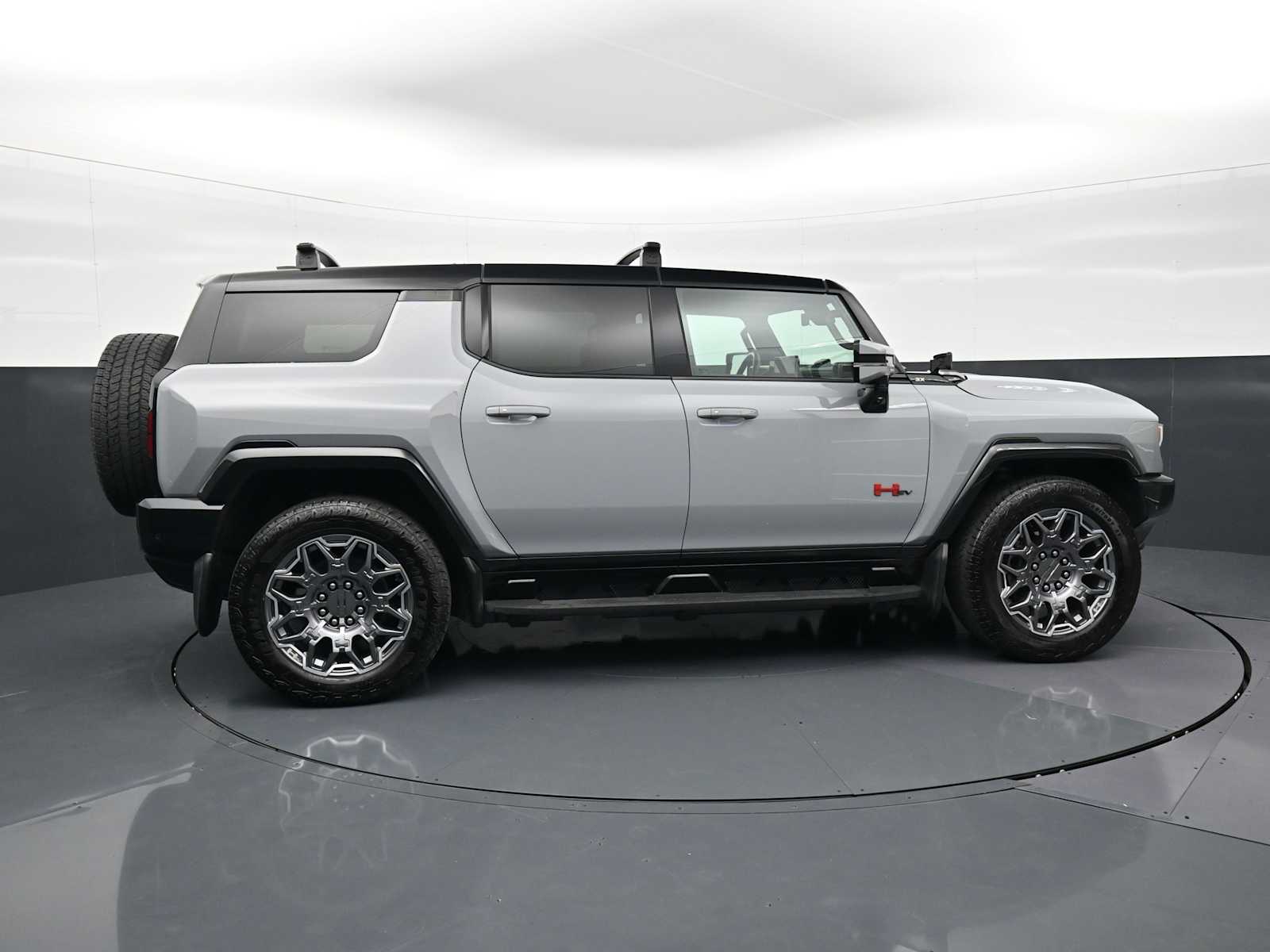 Thumbnail: 2024 GMC Hummer EV - 29