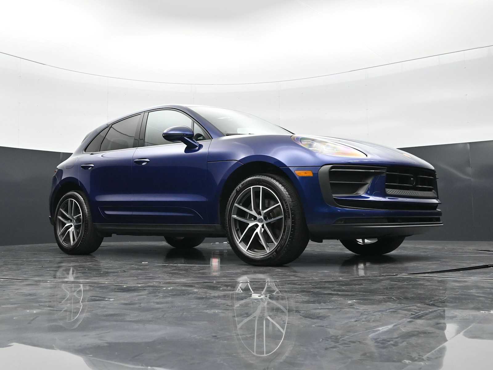 Thumbnail: 2026 Porsche Macan - 40