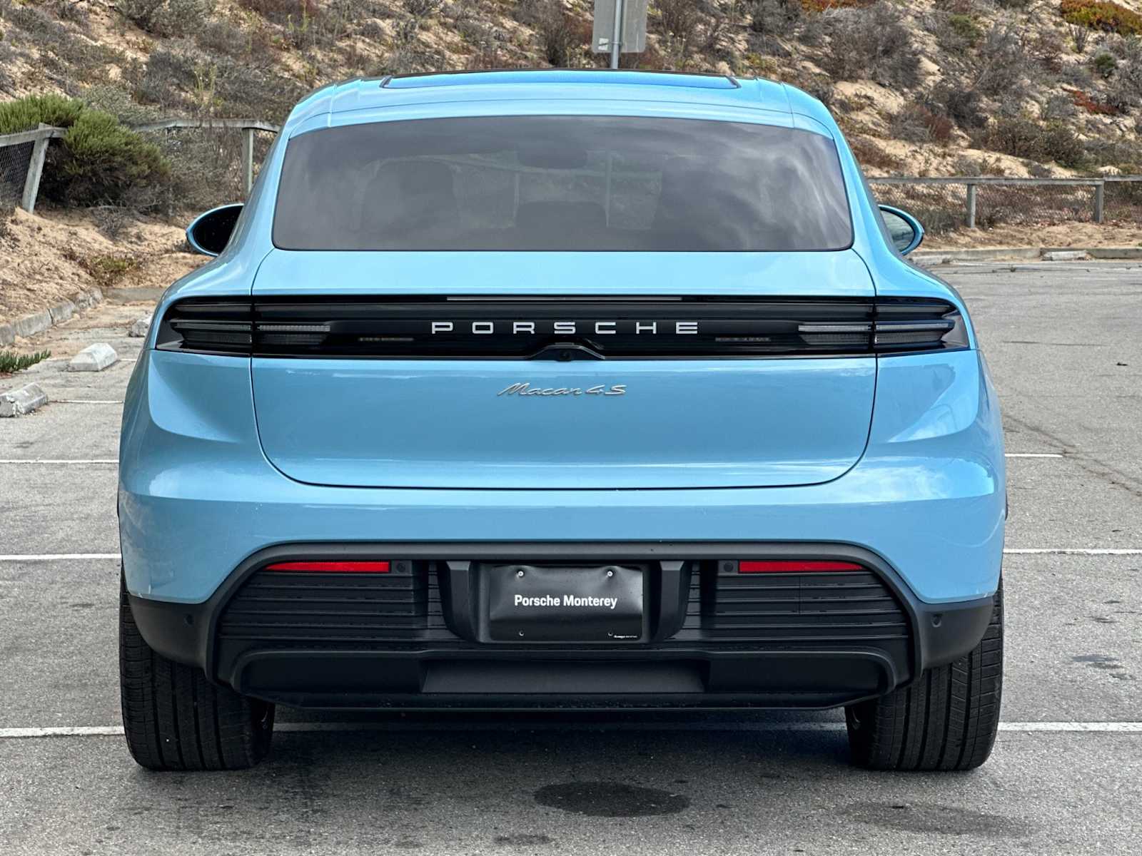 Thumbnail: 2025 Porsche Macan - 8