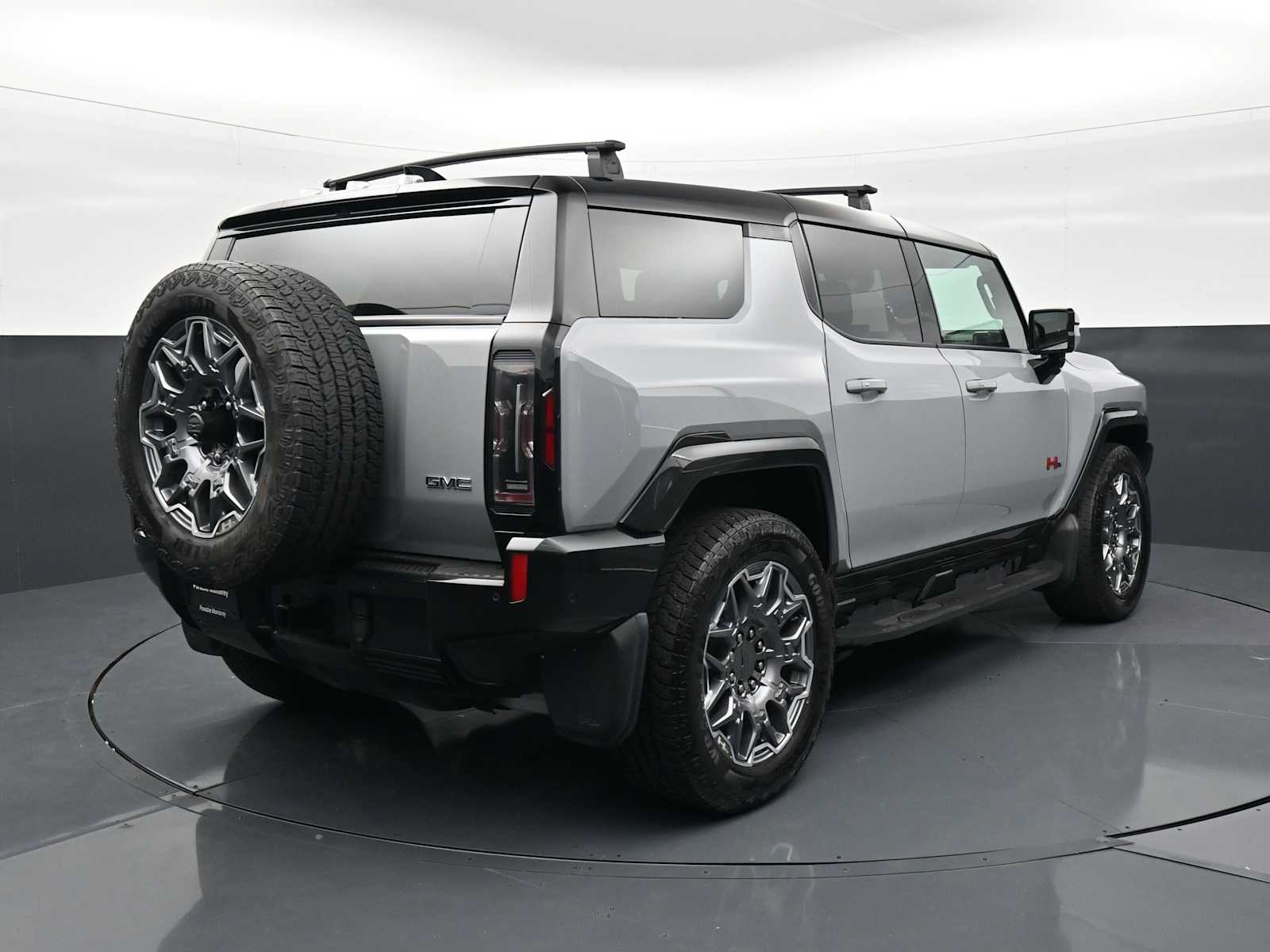 Thumbnail: 2024 GMC Hummer EV - 28