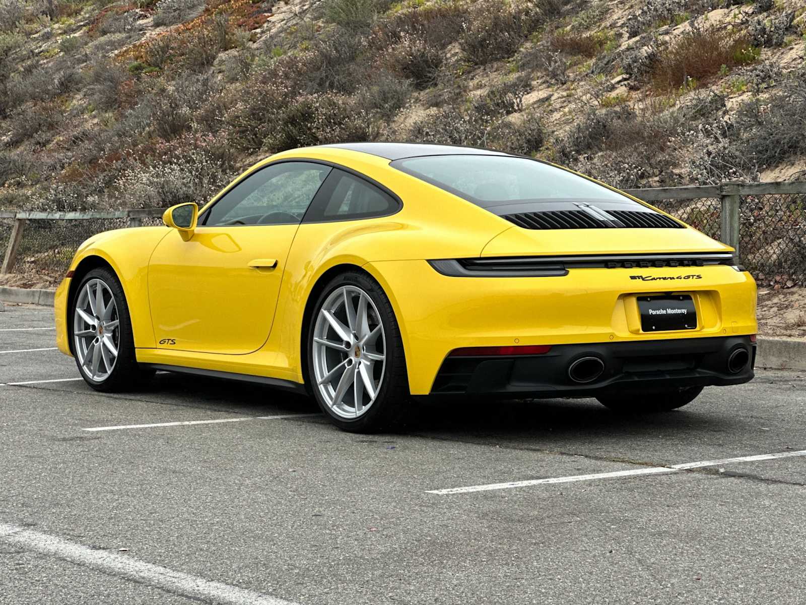2024 Porsche 911 4 GTS photo 3
