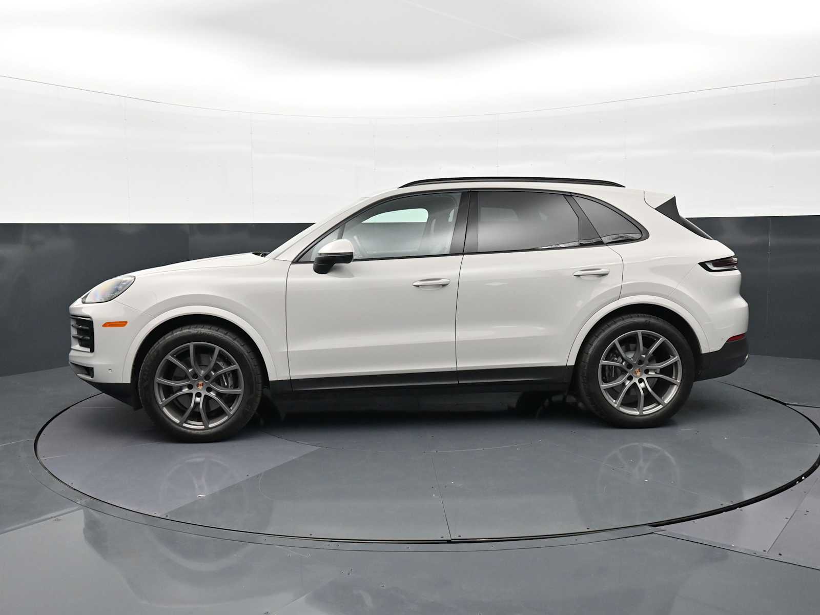 Thumbnail: 2025 Porsche Cayenne - 2