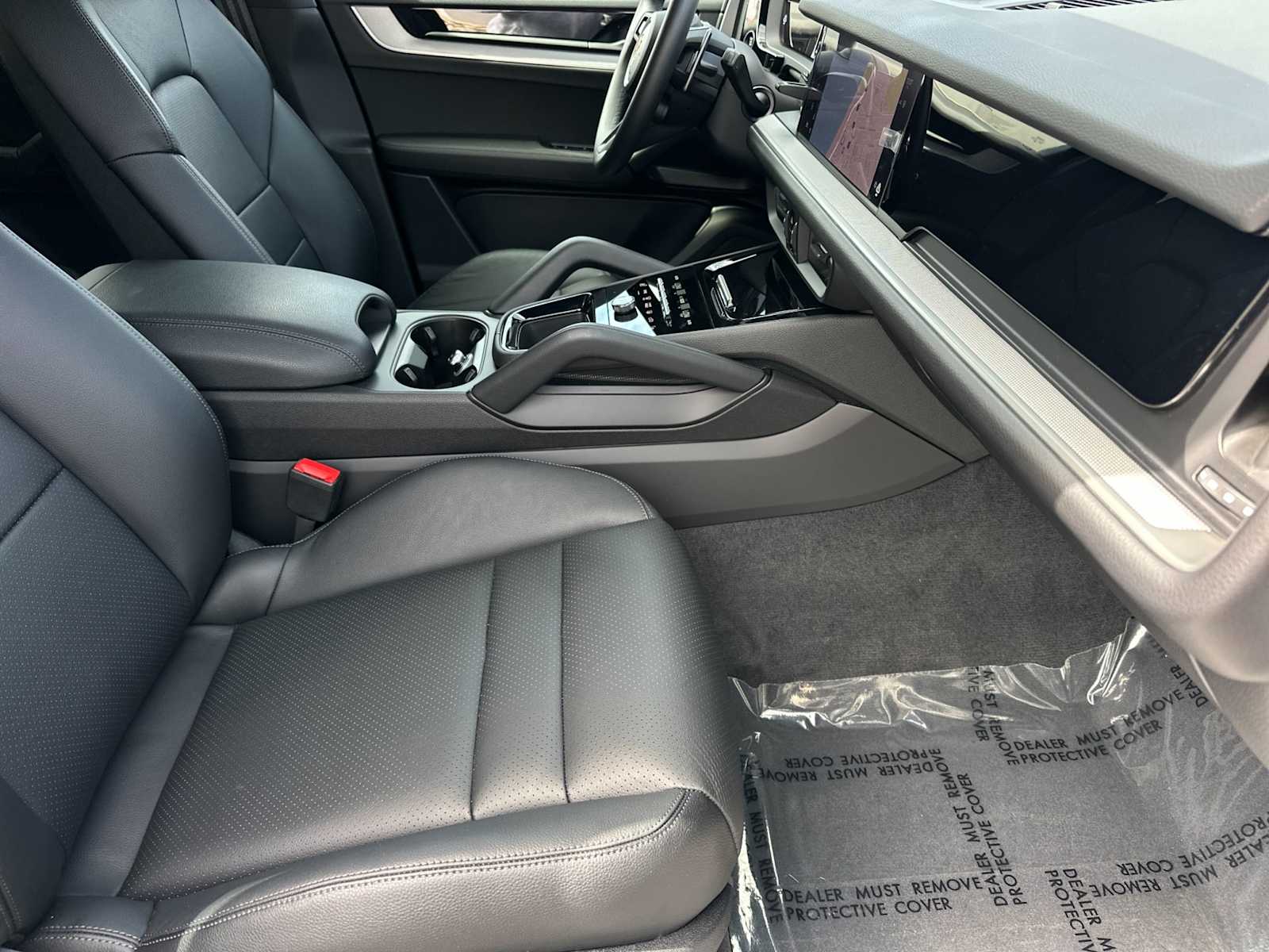 Thumbnail: 2025 Porsche Cayenne - 16