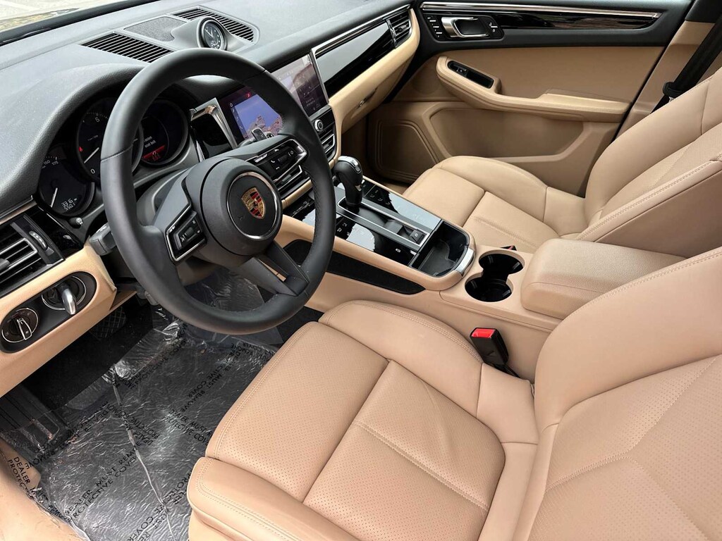 Used 2025 Porsche Macan SUV